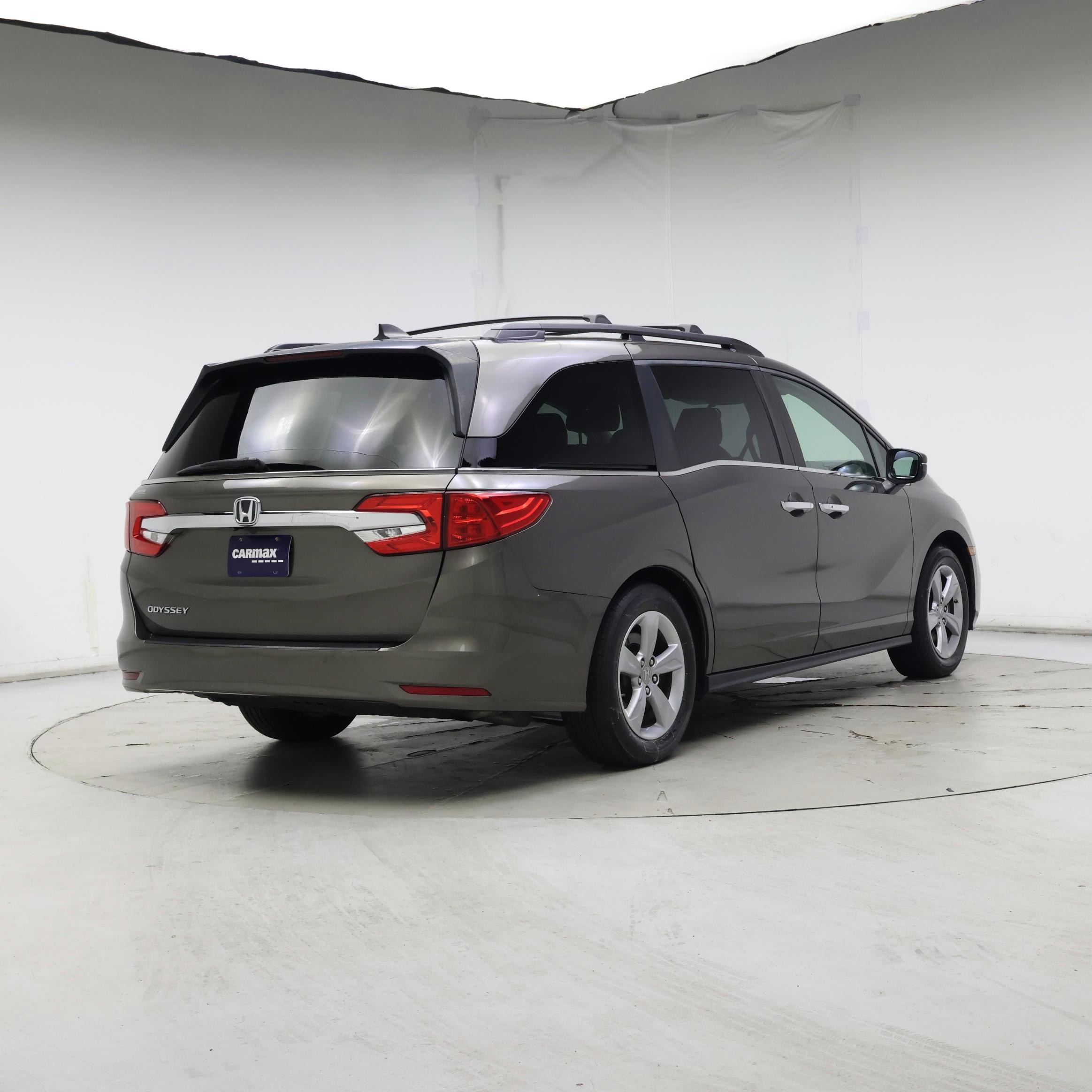Thumbnail: 2019 Honda Odyssey - 8
