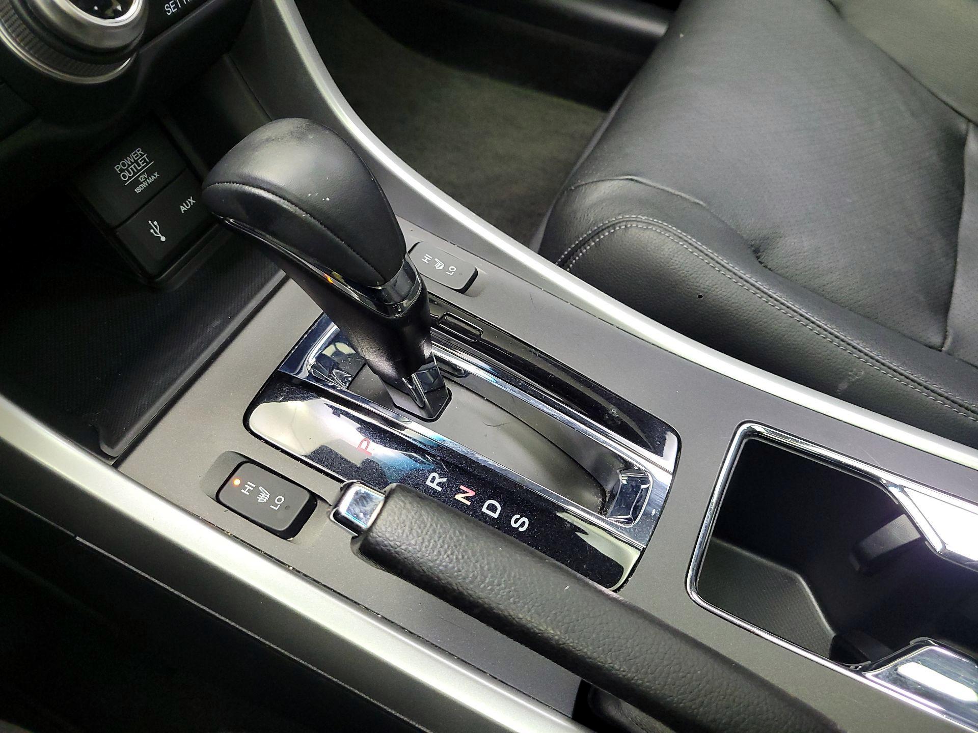 Thumbnail: 2015 Honda Accord - 17