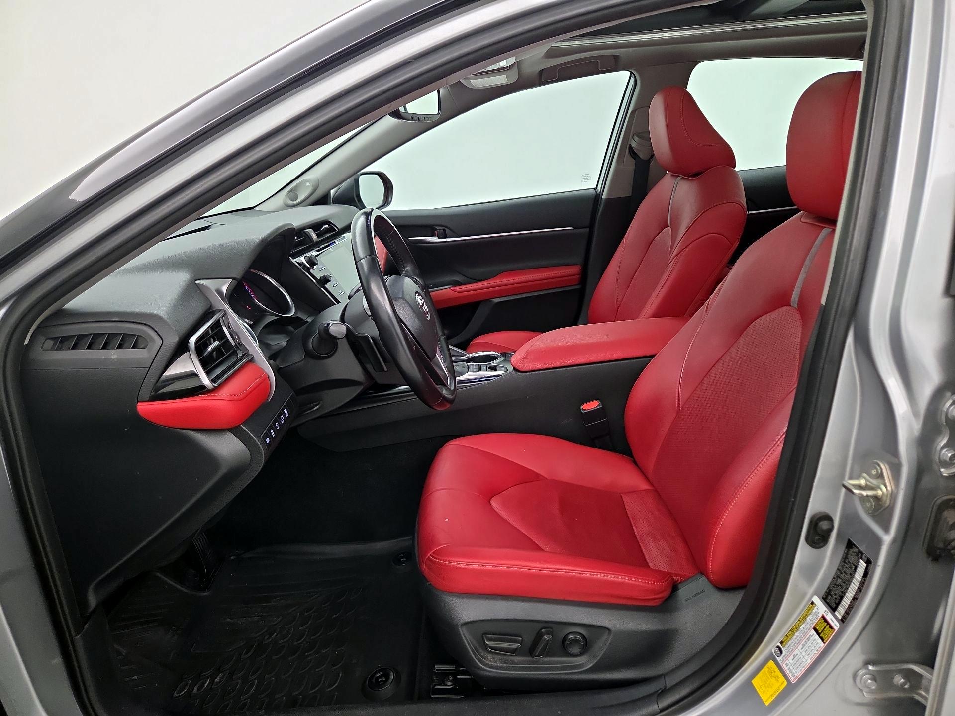 Thumbnail: 2019 Toyota Camry - 11