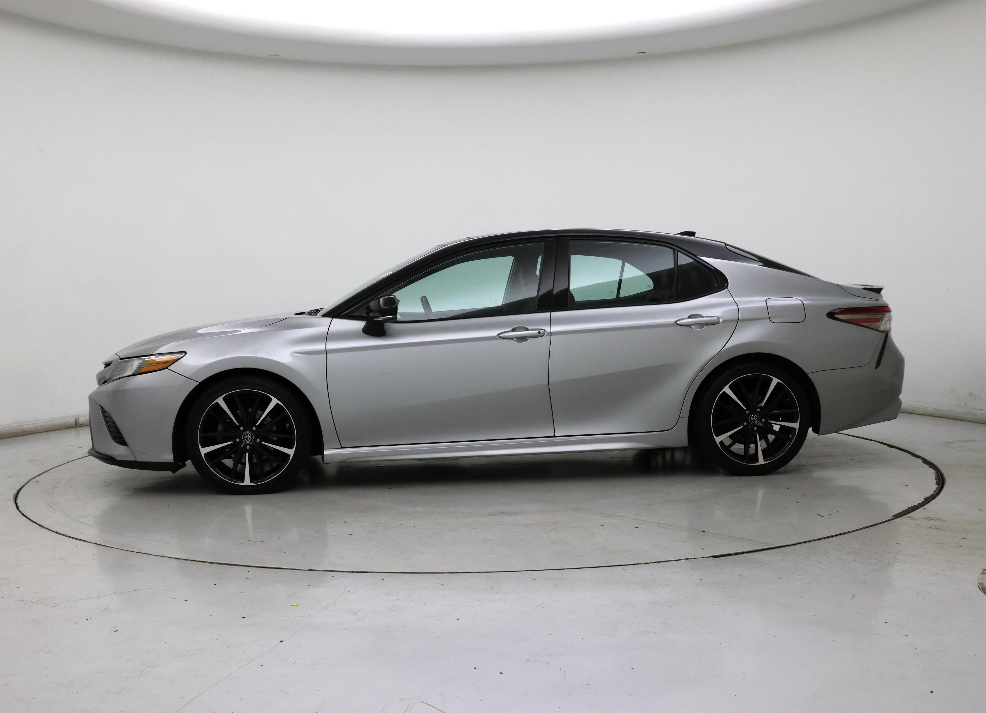 Thumbnail: 2019 Toyota Camry - 3