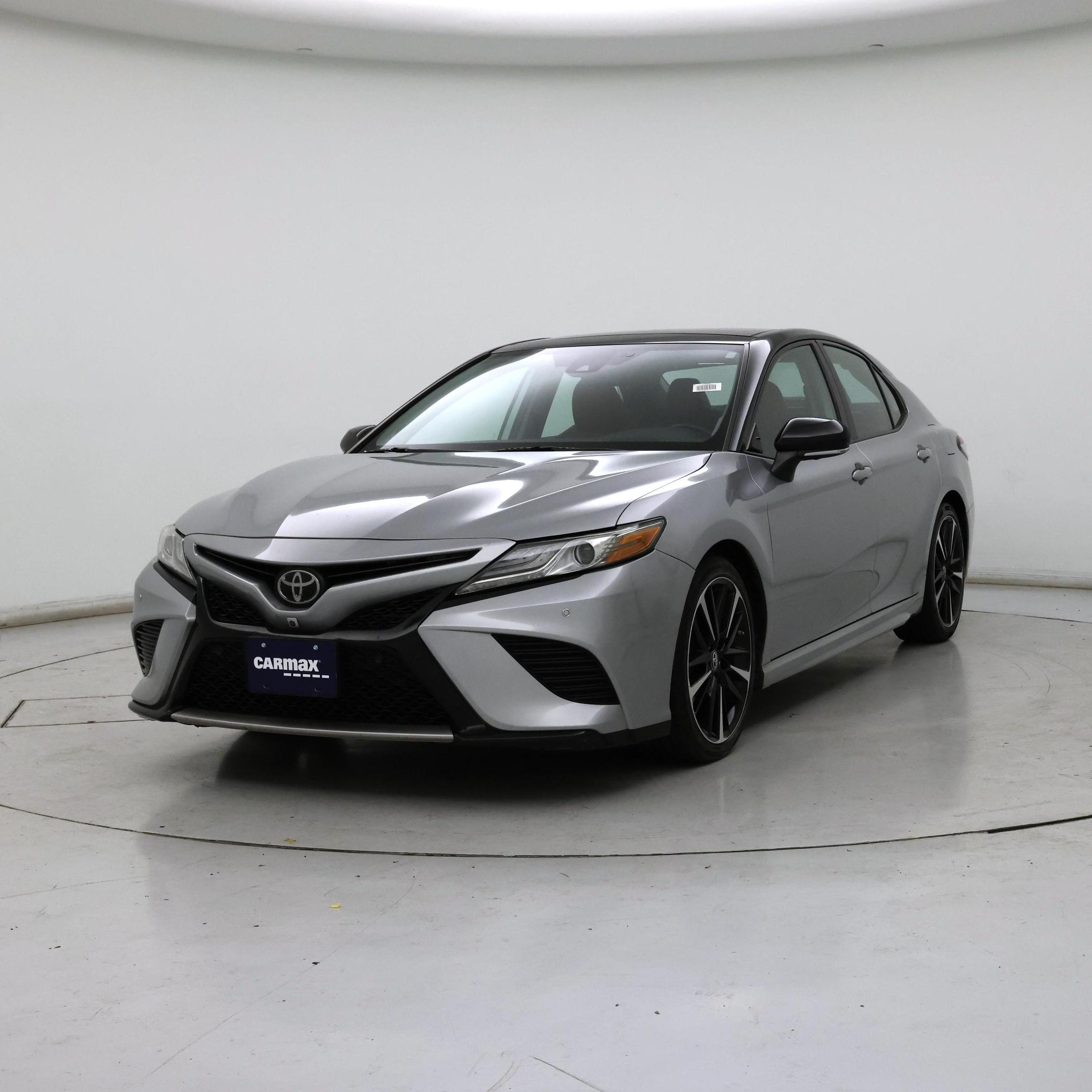 Thumbnail: 2019 Toyota Camry - 4