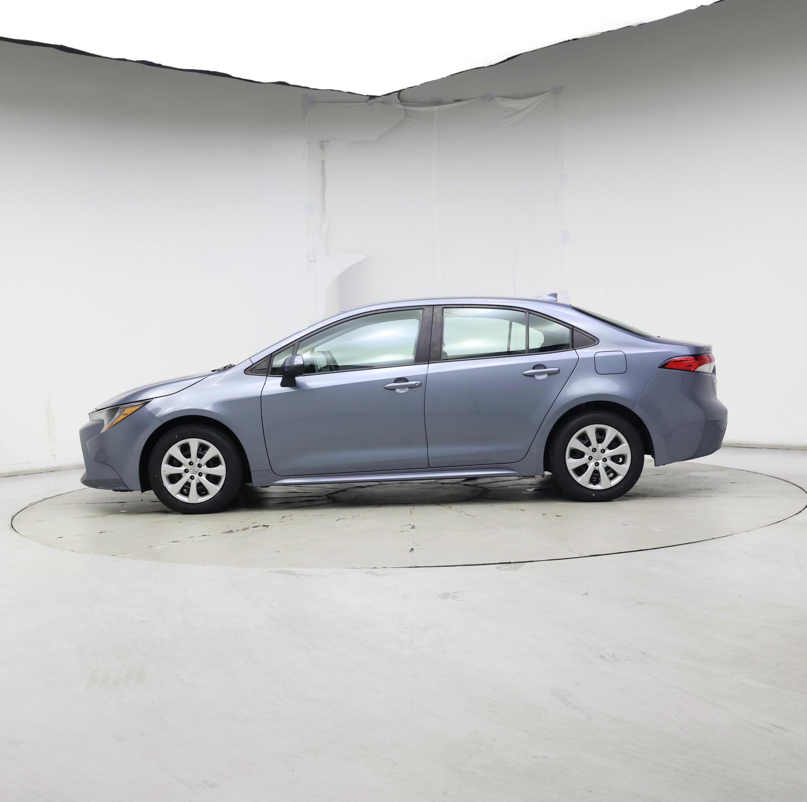 Thumbnail: 2021 Toyota Corolla - 3
