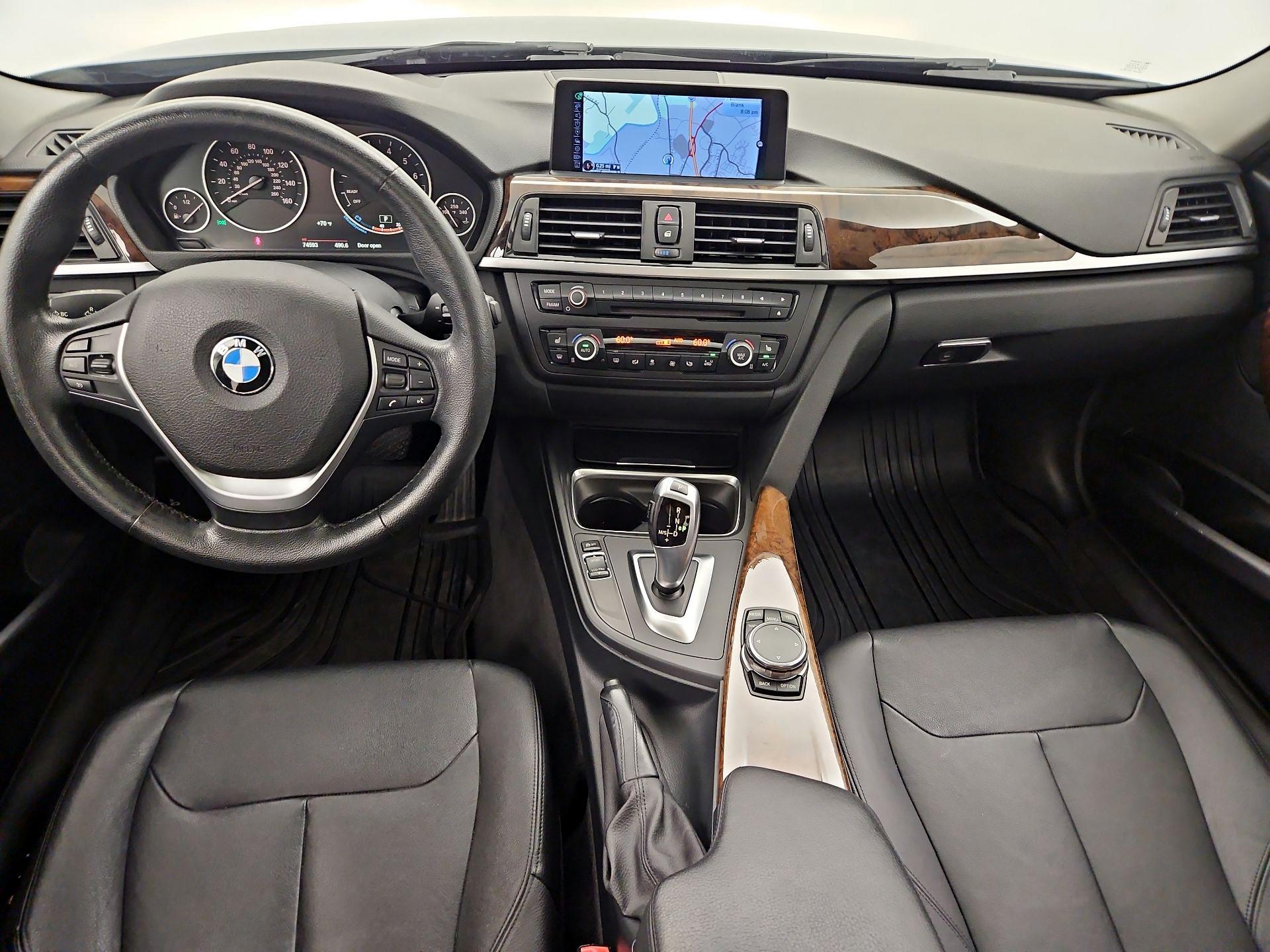 Thumbnail: 2015 BMW 3 Series - 9