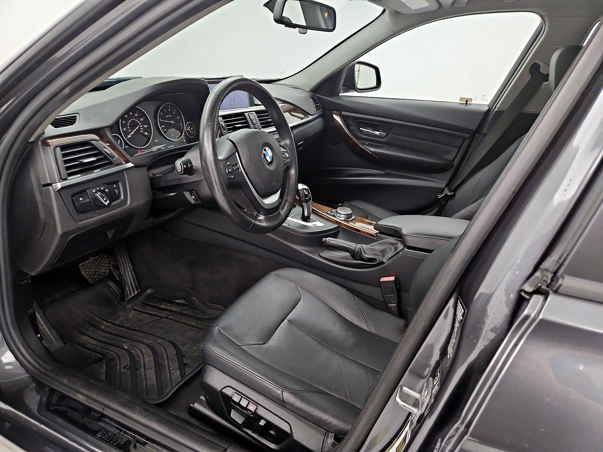 Thumbnail: 2015 BMW 3 Series - 11