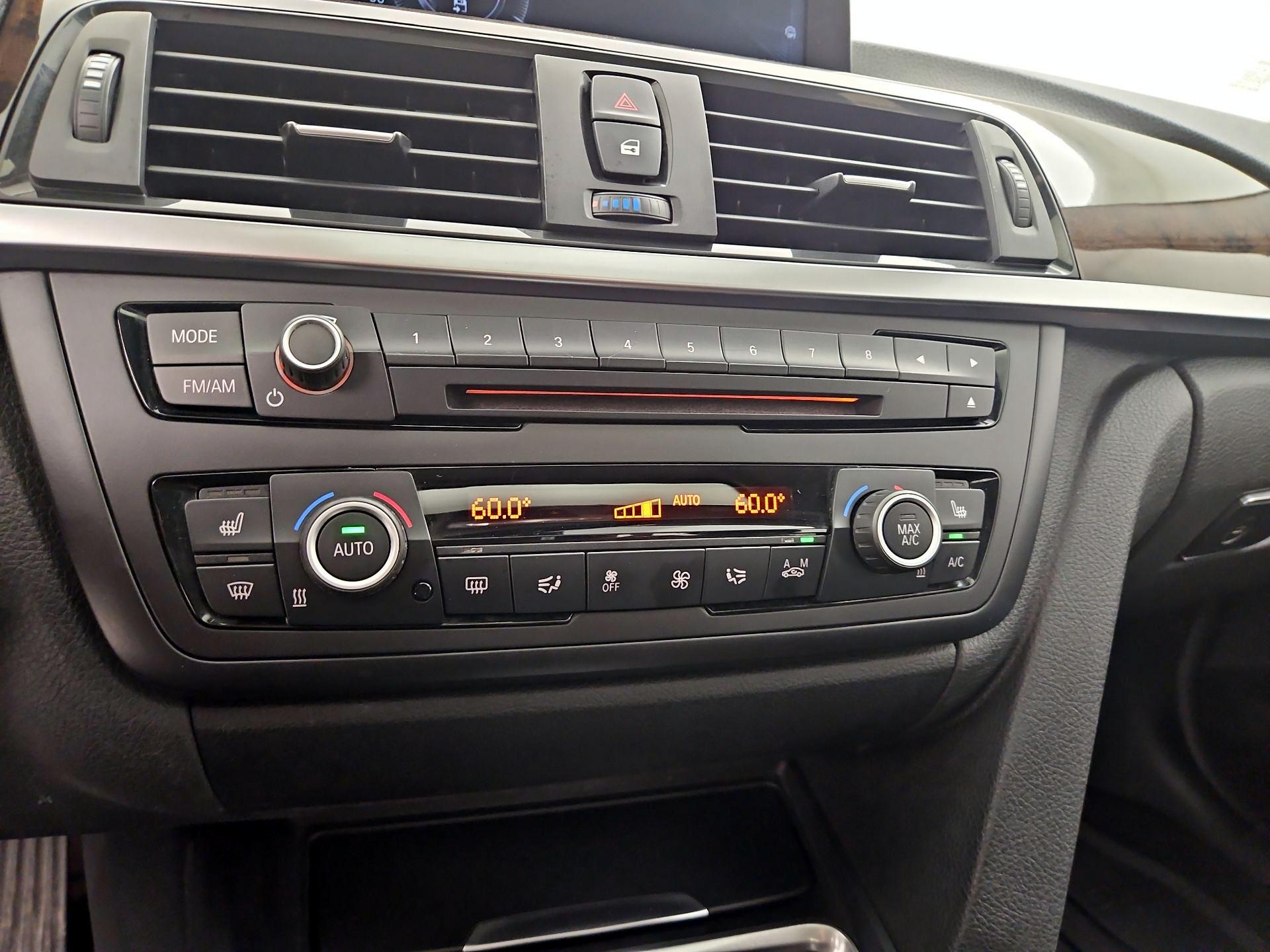 Thumbnail: 2015 BMW 3 Series - 16