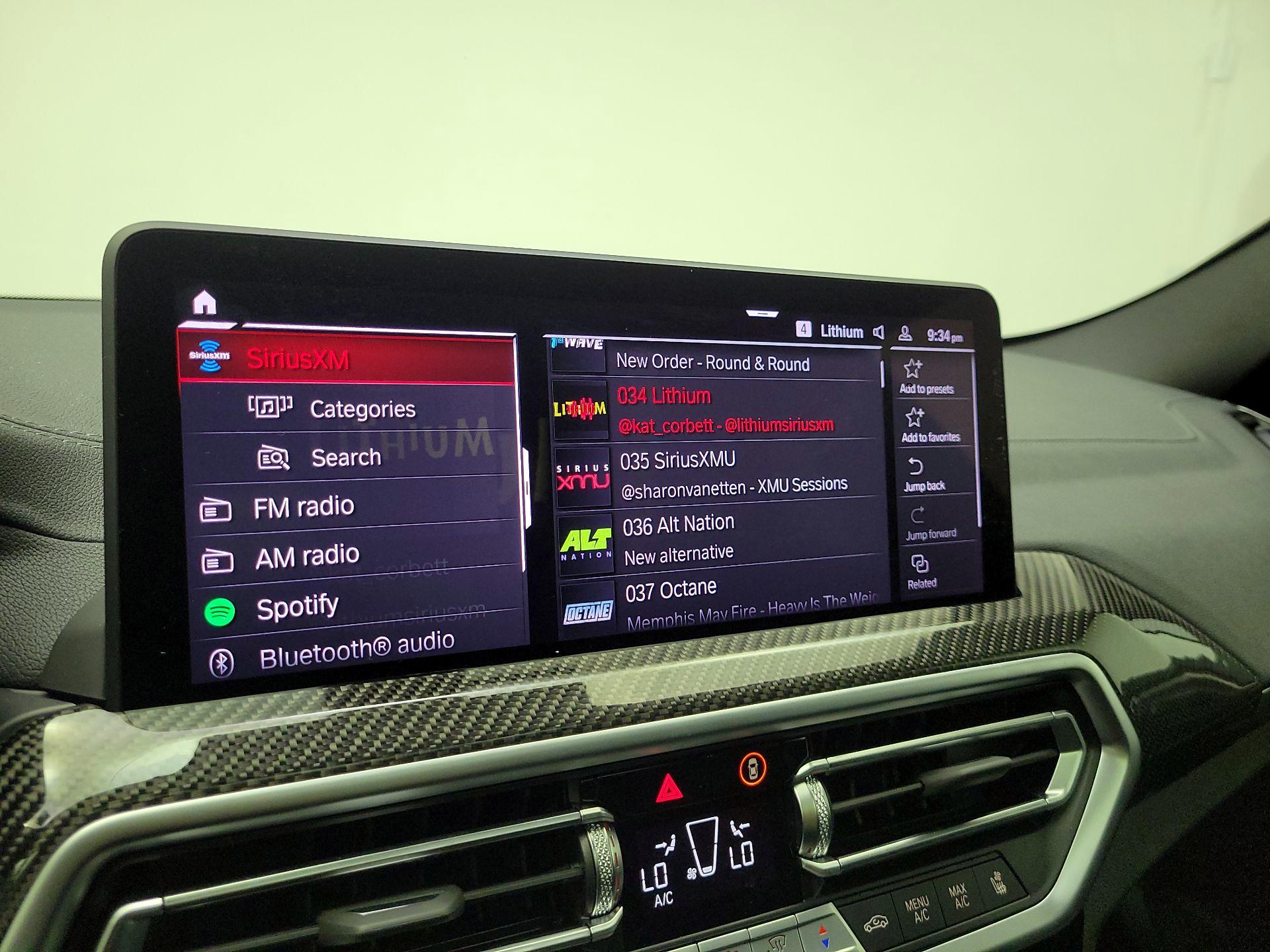 Thumbnail: 2025 BMW X4 - 16