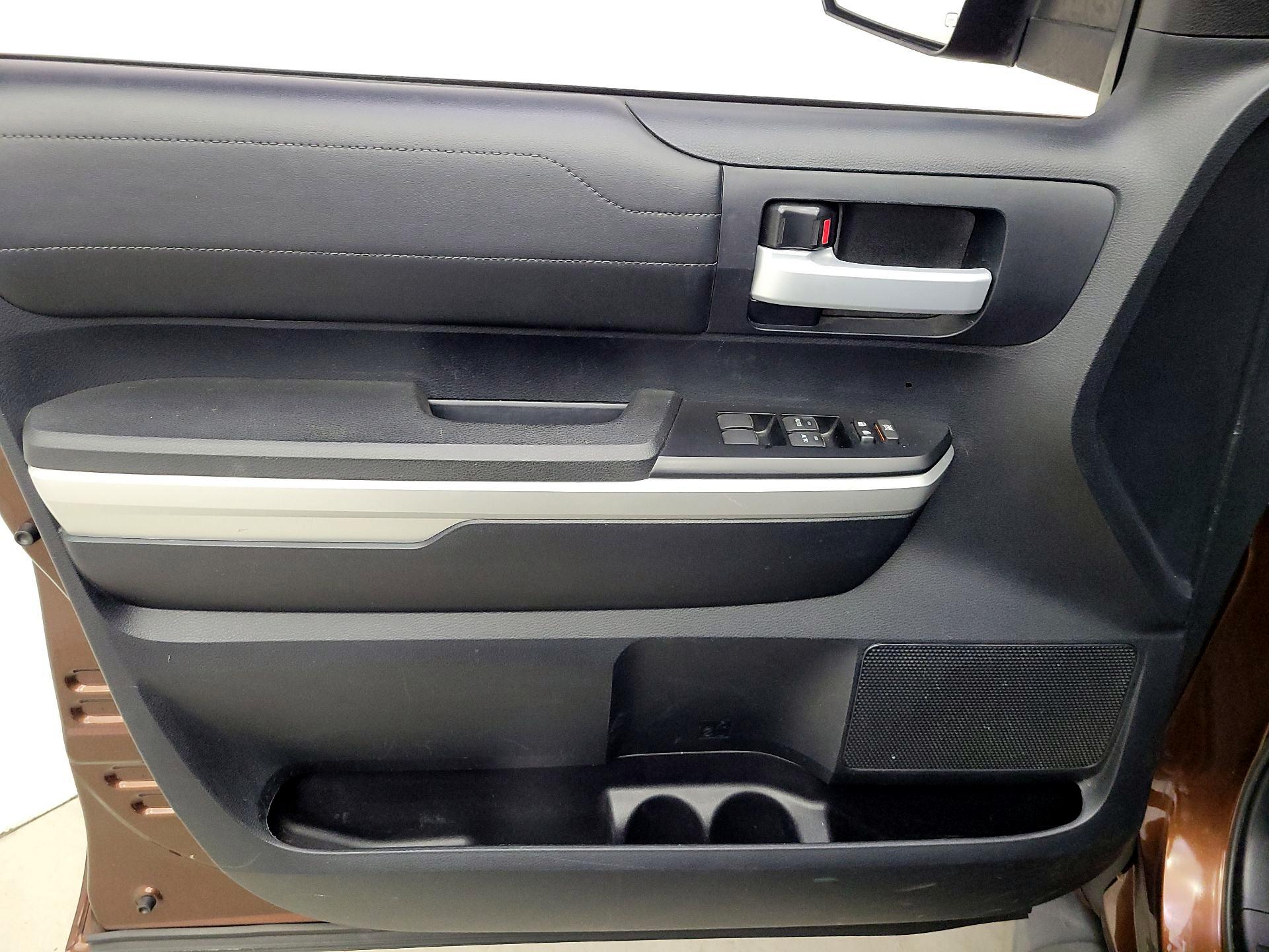 Thumbnail: 2015 Toyota Tundra - 12