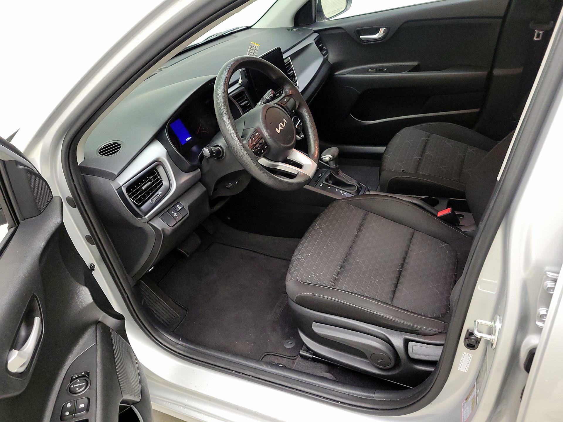 Thumbnail: 2023 Kia Rio - 11