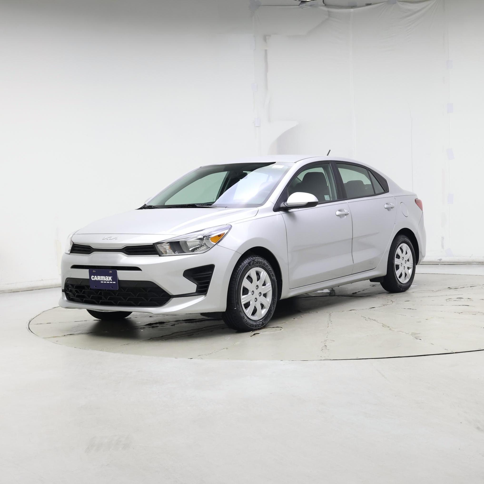 Thumbnail: 2023 Kia Rio - 4