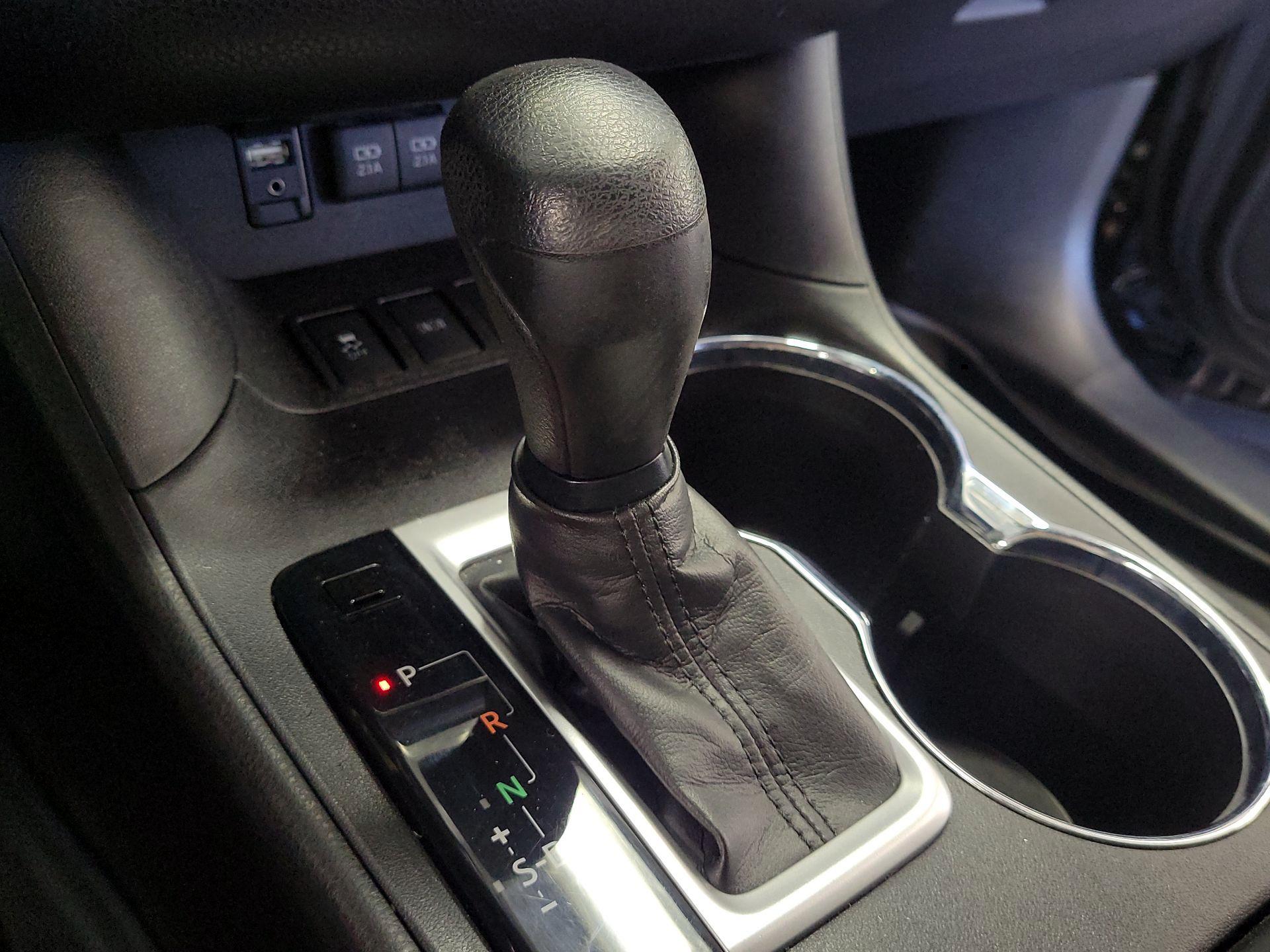Thumbnail: 2018 Toyota Highlander - 17