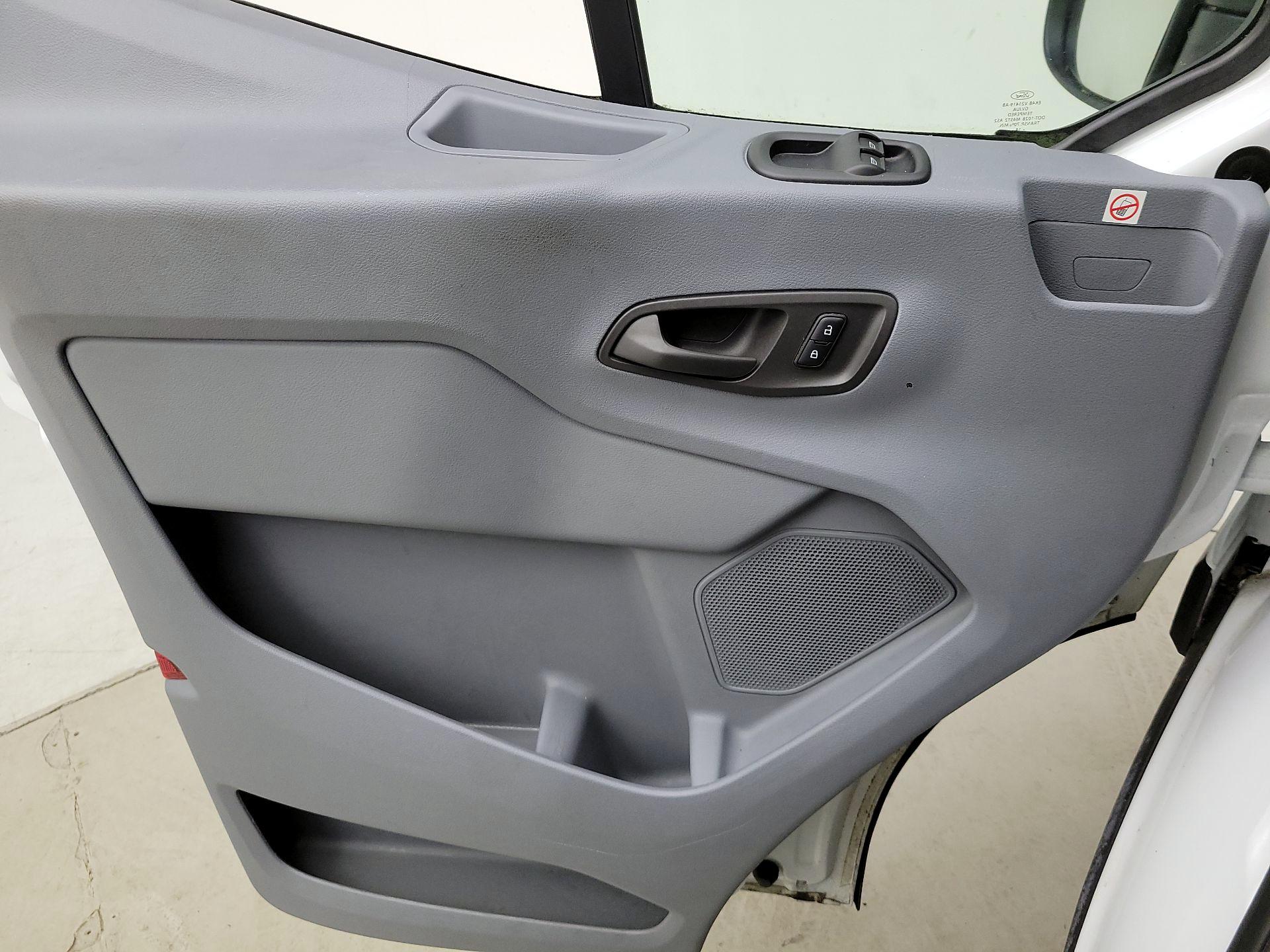 Thumbnail: 2019 Ford Transit Series - 12