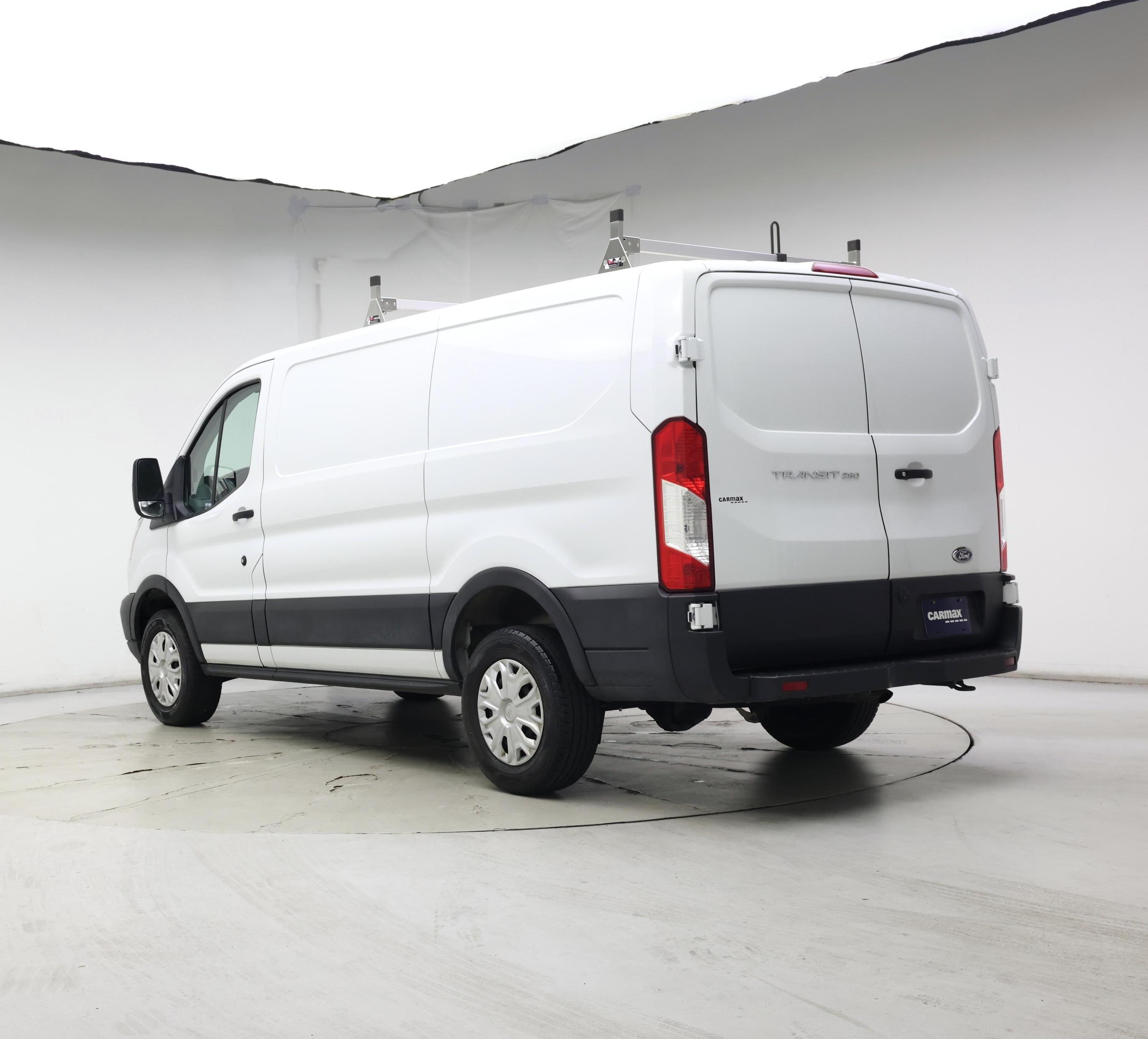 Thumbnail: 2019 Ford Transit Series - 2