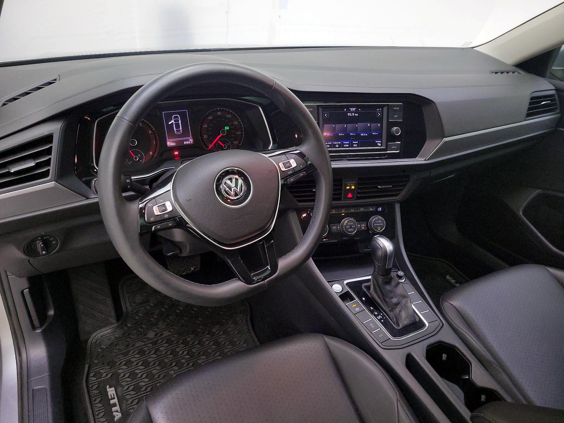 Thumbnail: 2020 Volkswagen Jetta - 9