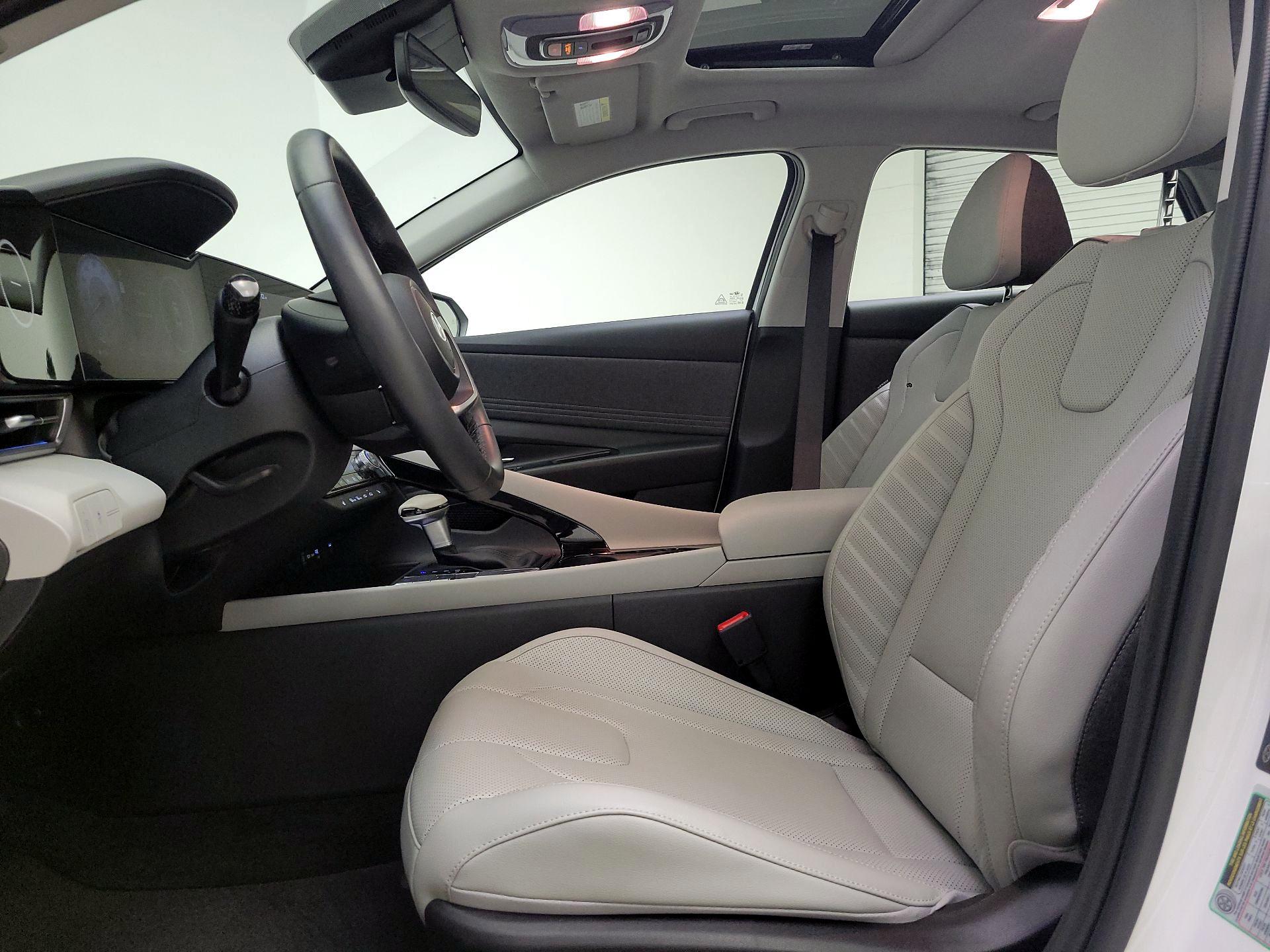 Thumbnail: 2024 Hyundai Elantra - 11