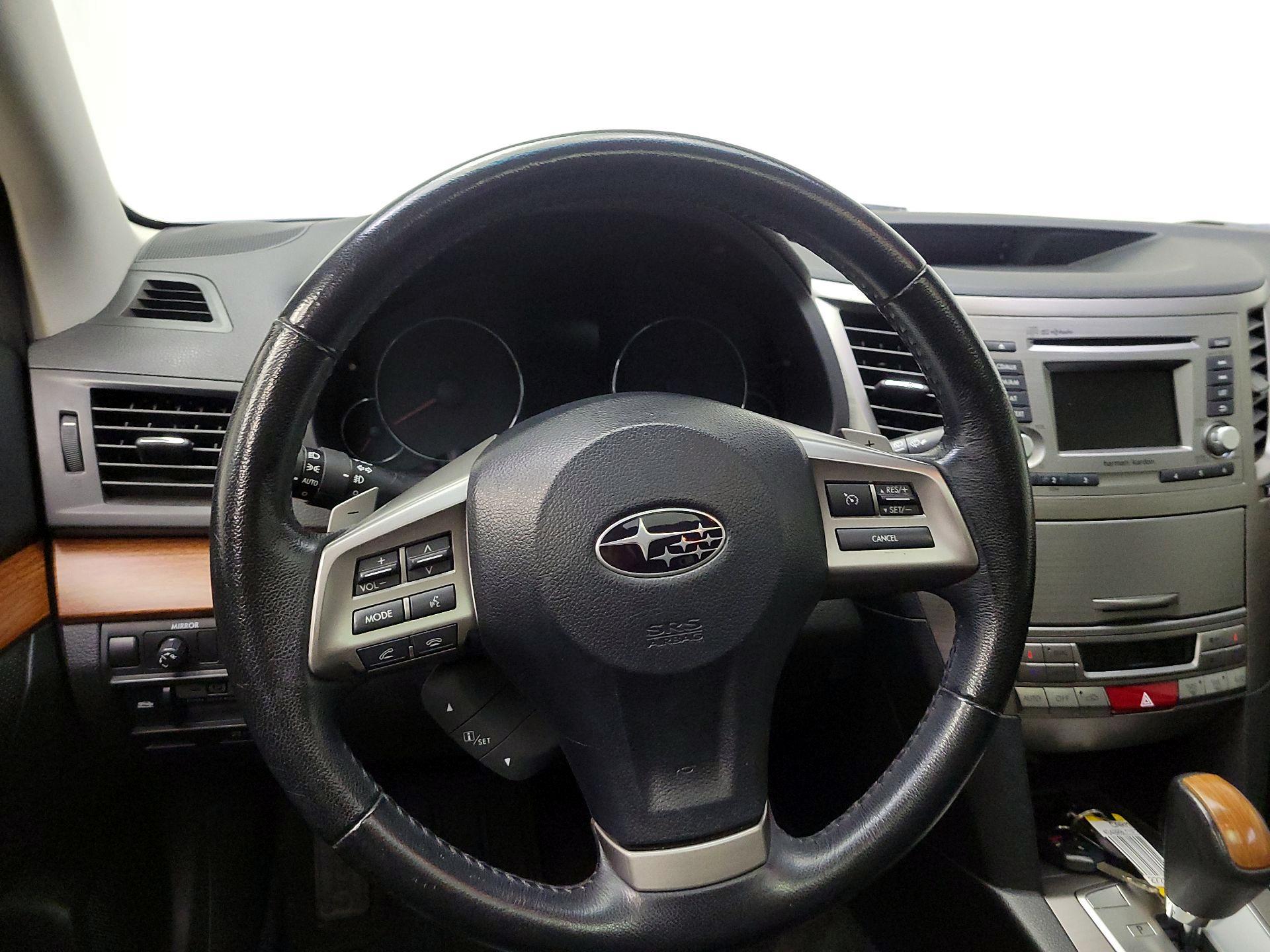 Thumbnail: 2014 Subaru Outback - 10