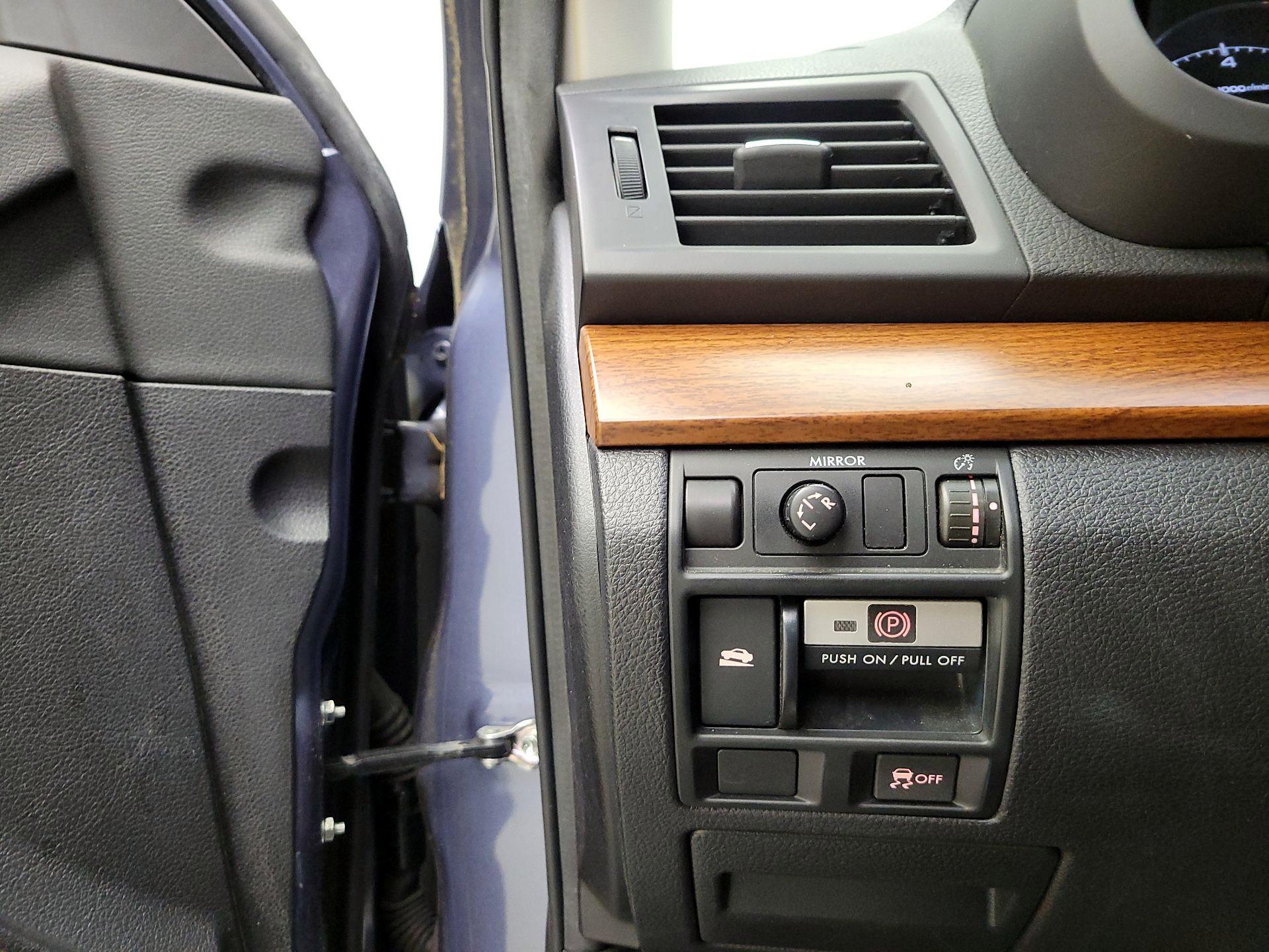 Thumbnail: 2014 Subaru Outback - 13