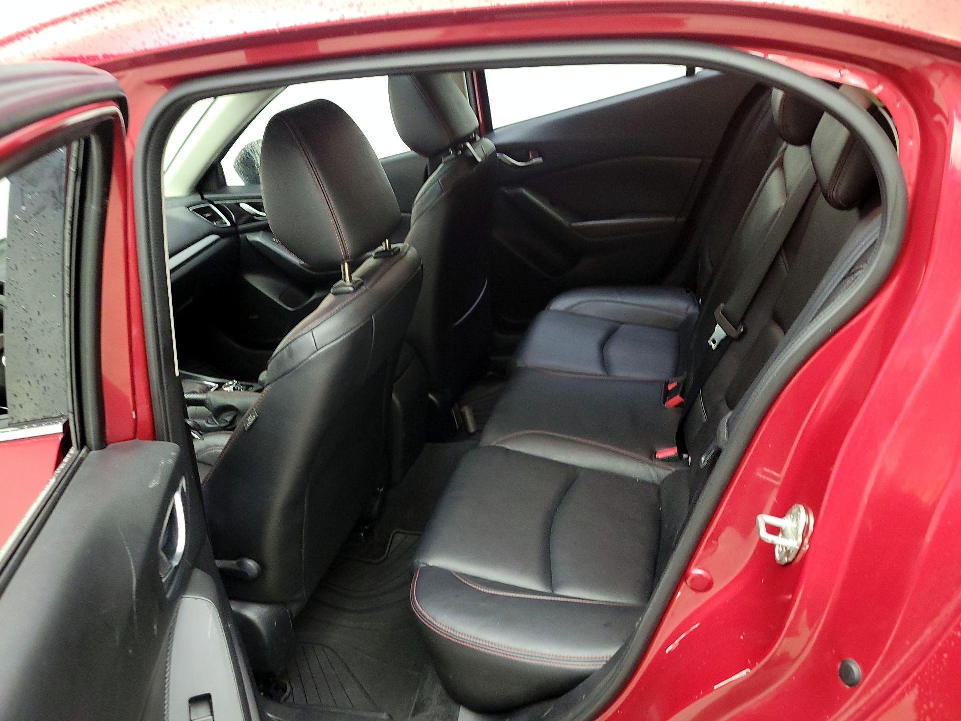 Thumbnail: 2016 Mazda Mazda3 - 19