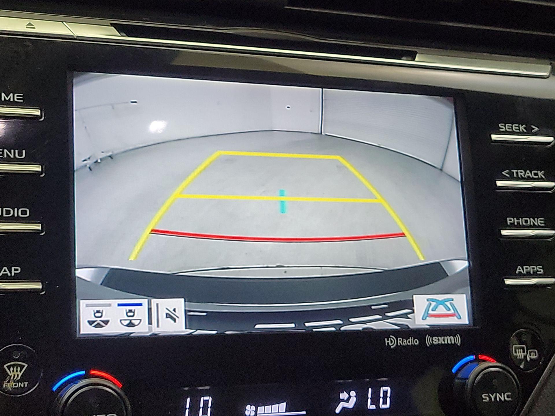 Thumbnail: 2019 Toyota Camry - 14