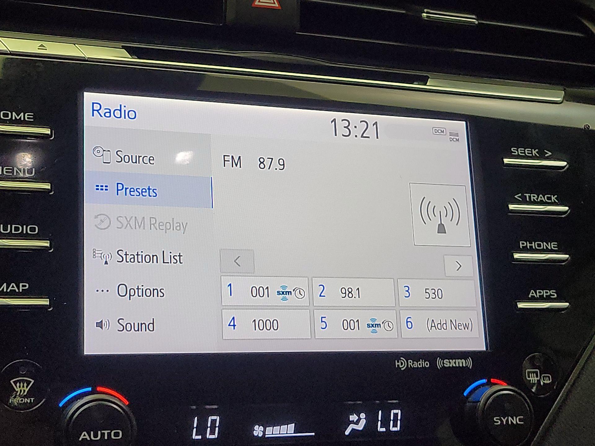 Thumbnail: 2019 Toyota Camry - 15