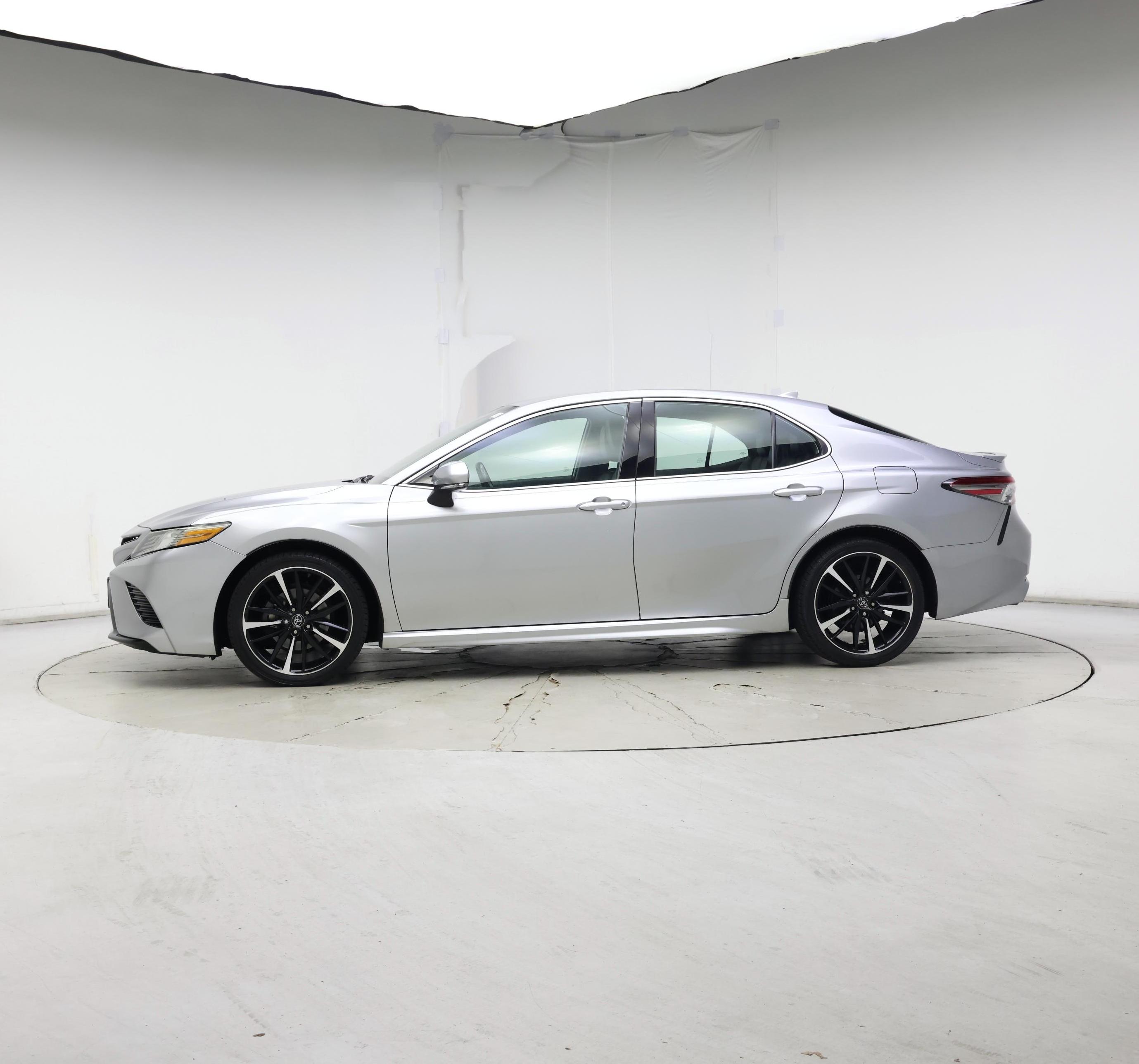 Thumbnail: 2019 Toyota Camry - 3