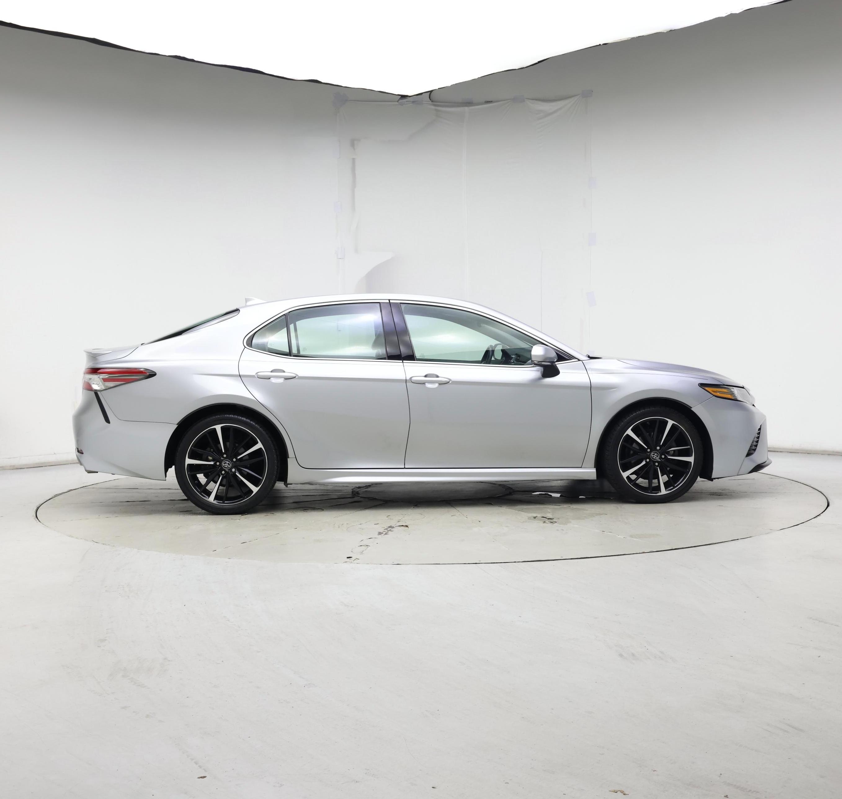 Thumbnail: 2019 Toyota Camry - 7