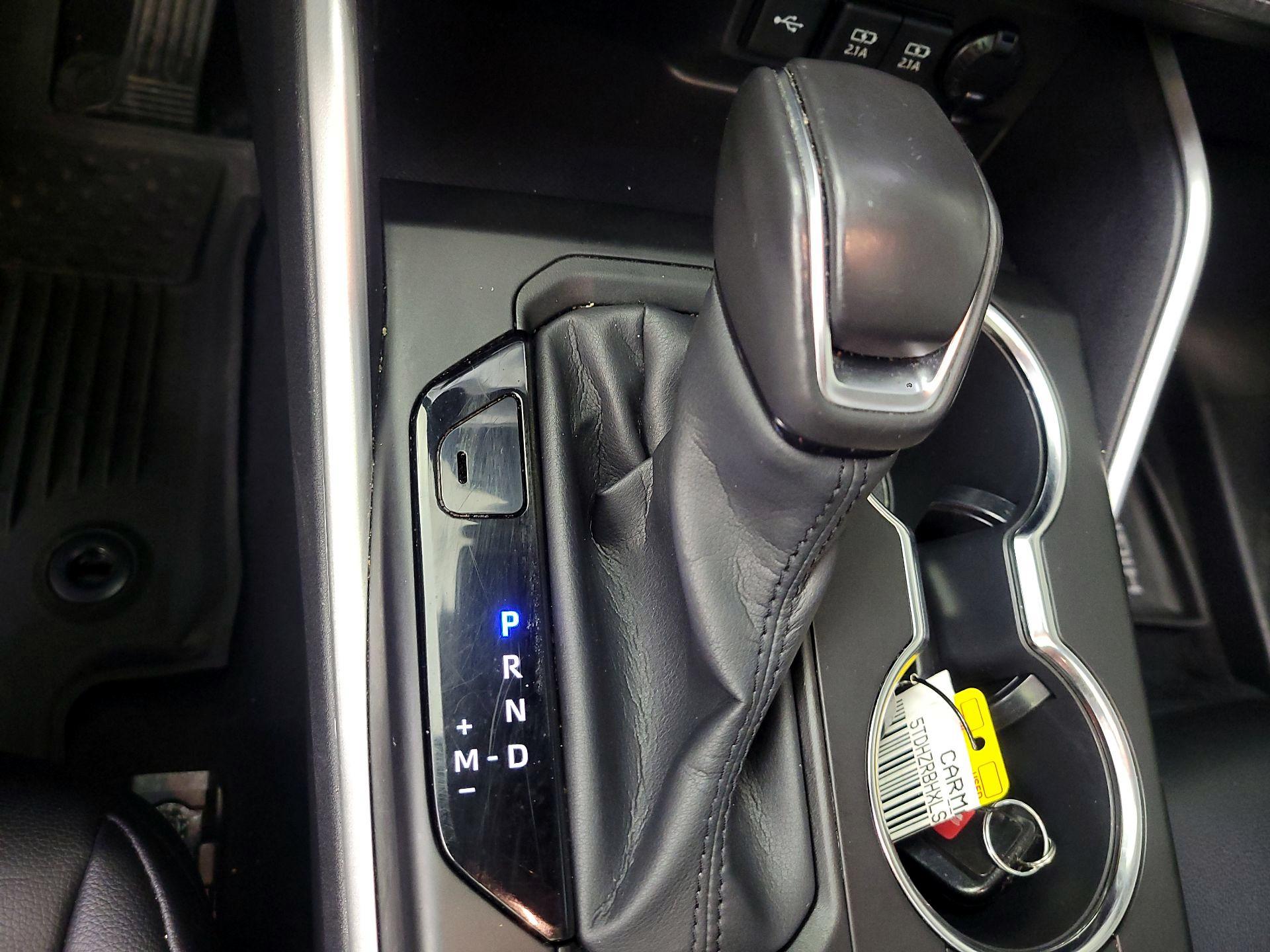 Thumbnail: 2020 Toyota Highlander - 17