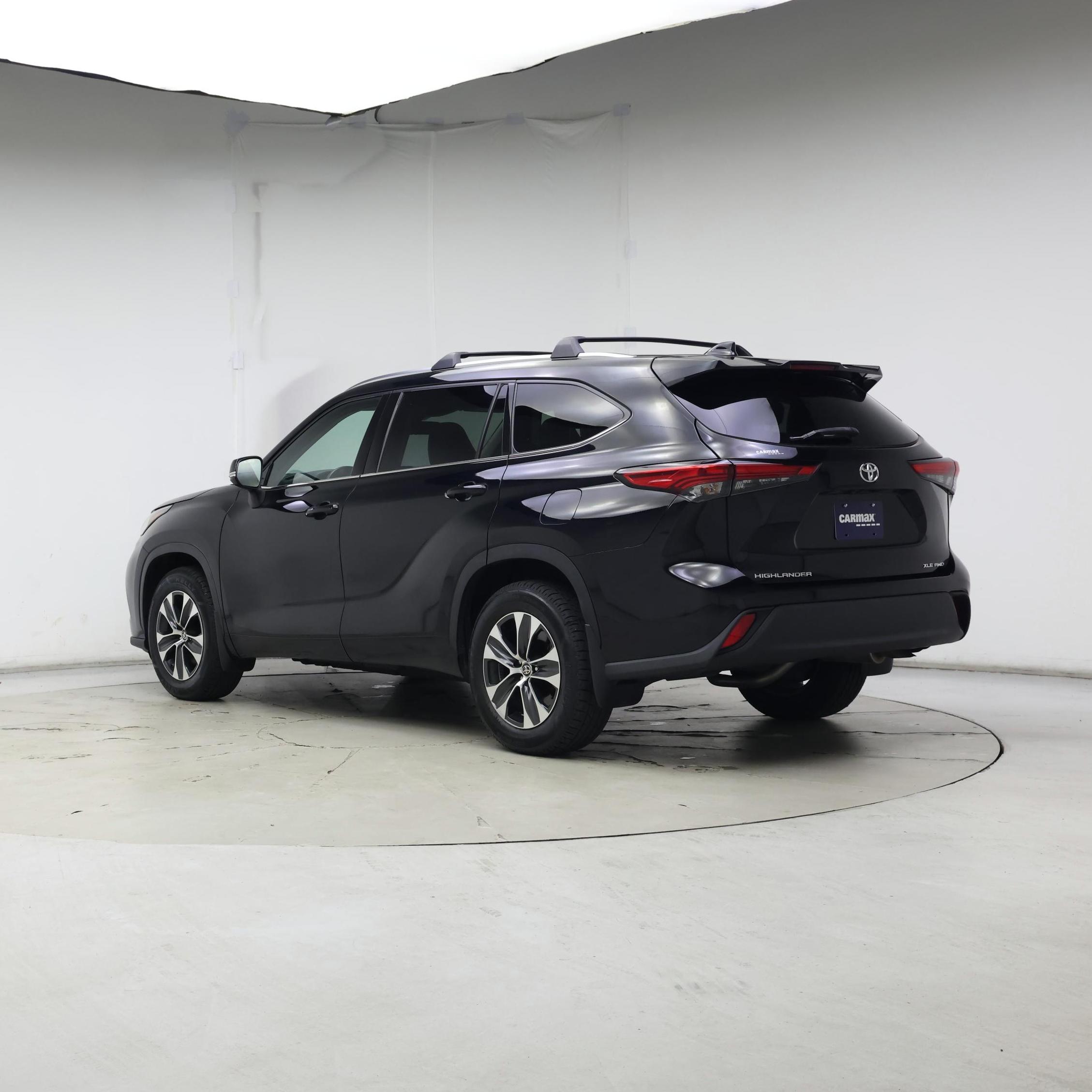 Thumbnail: 2020 Toyota Highlander - 2