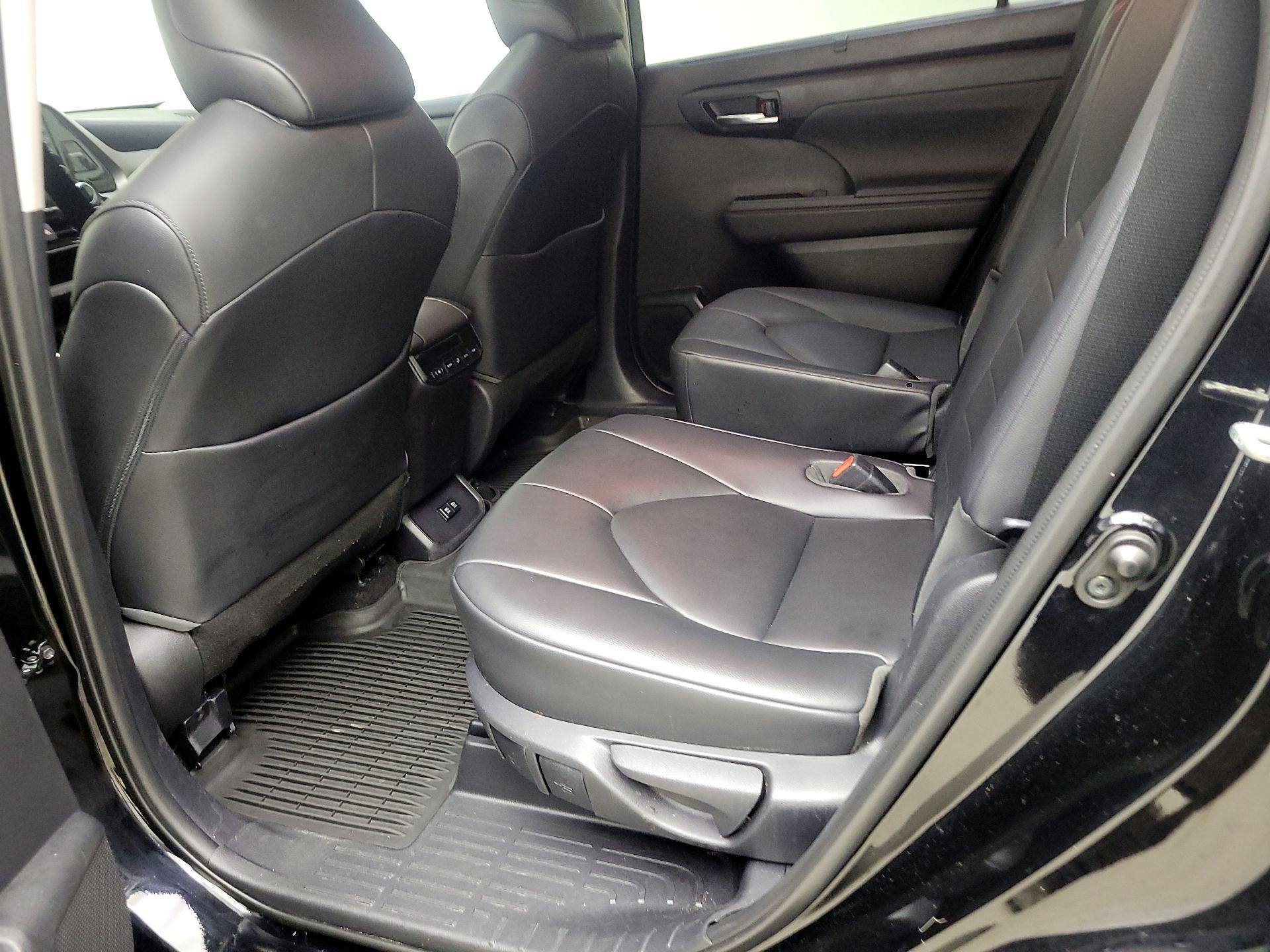Thumbnail: 2020 Toyota Highlander - 19