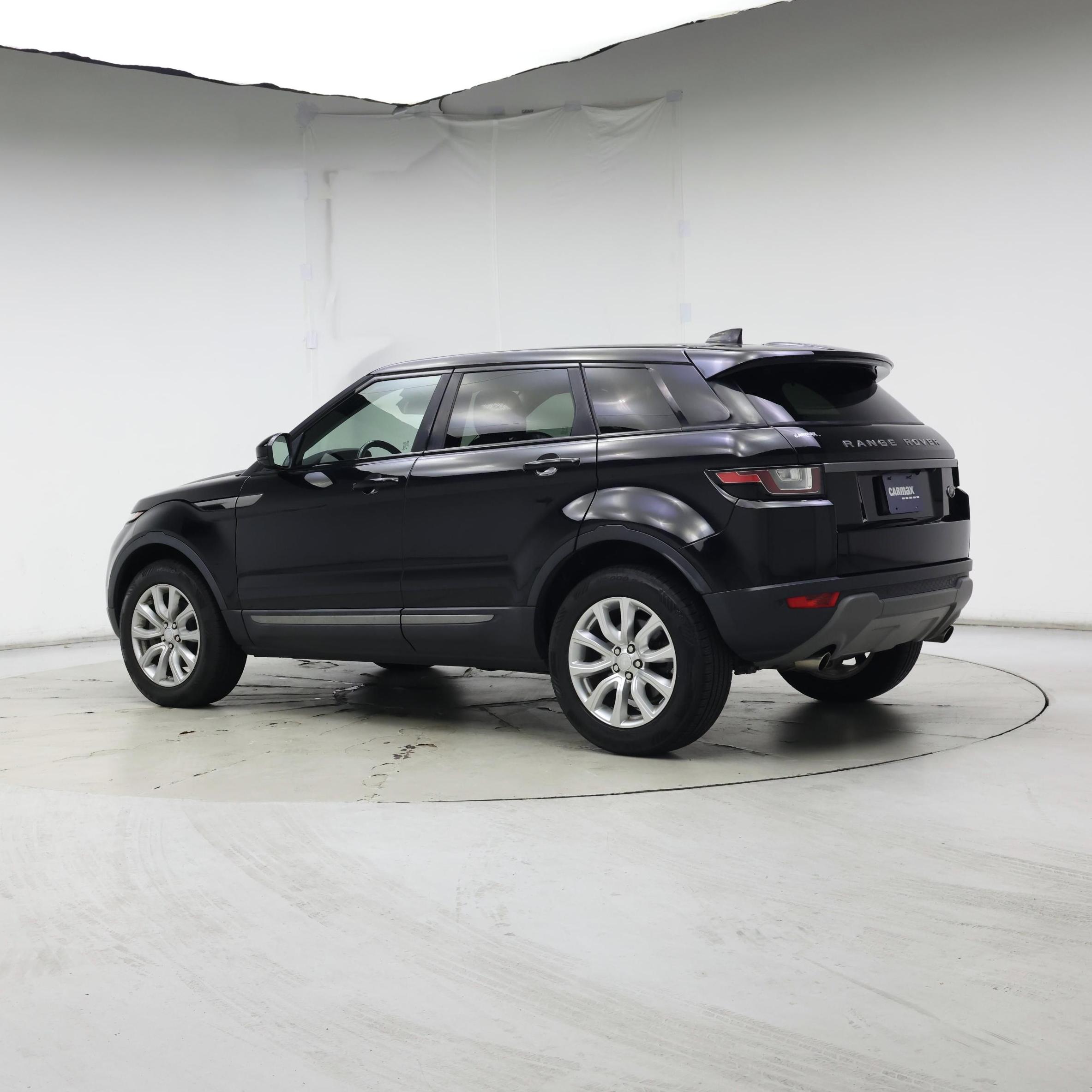 Thumbnail: 2018 Land Rover Range Rover Evoque - 2