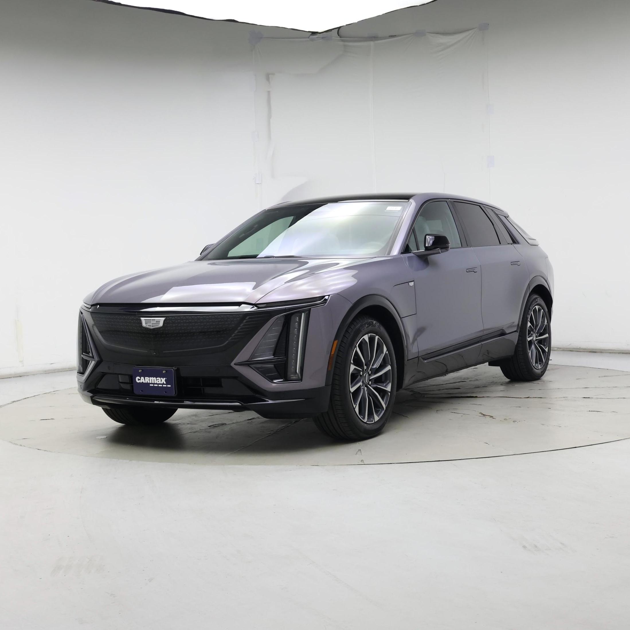 Thumbnail: 2024 Cadillac Lyriq - 4
