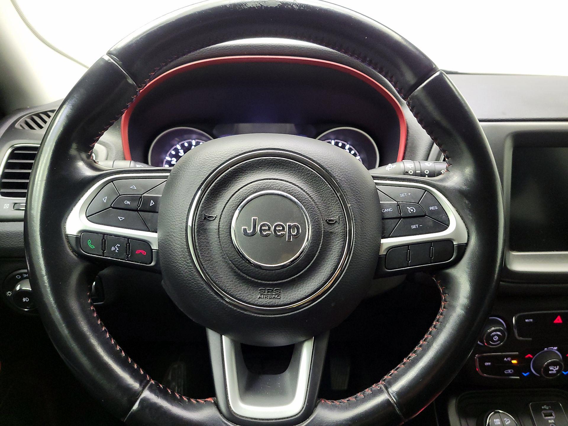 Thumbnail: 2020 Jeep Compass - 10