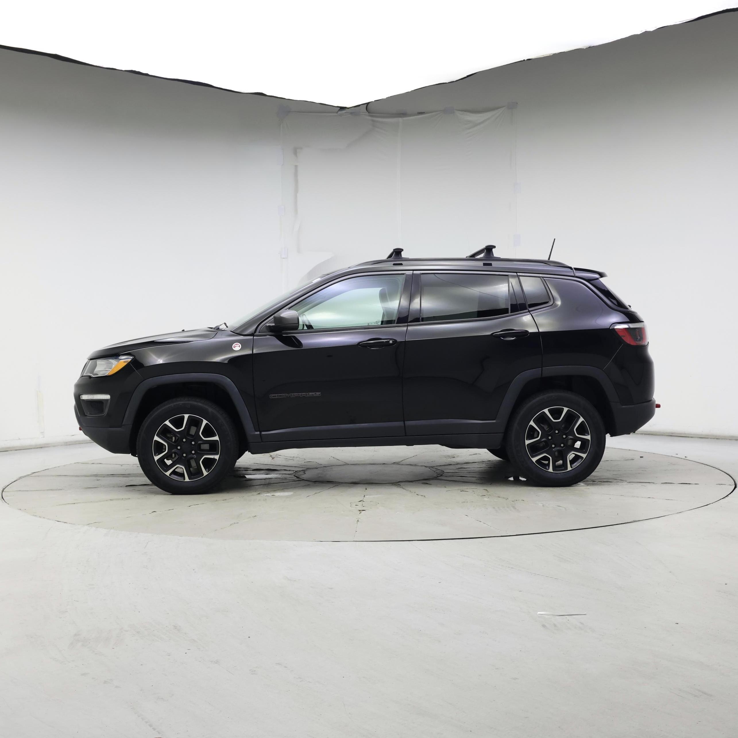 Thumbnail: 2020 Jeep Compass - 3