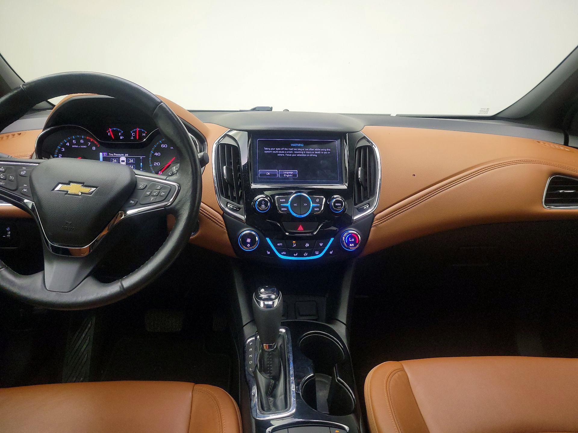 Thumbnail: 2018 Chevrolet Cruze - 9