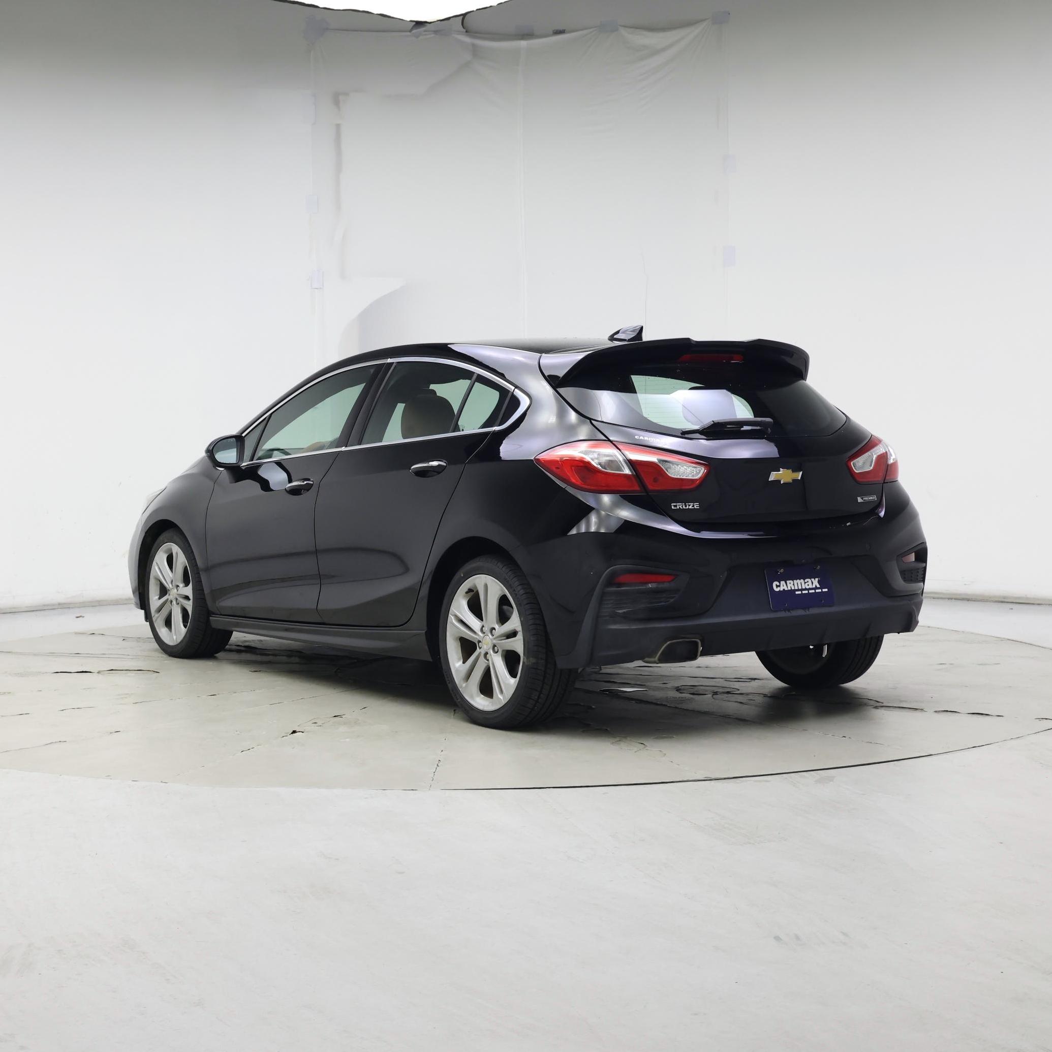 Thumbnail: 2018 Chevrolet Cruze - 2