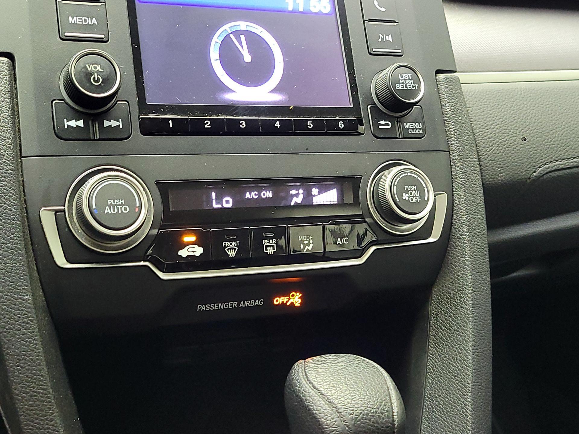 Thumbnail: 2016 Honda Civic - 16