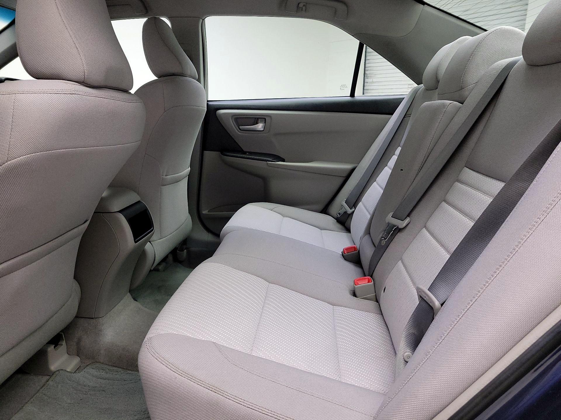 Thumbnail: 2017 Toyota Camry - 19
