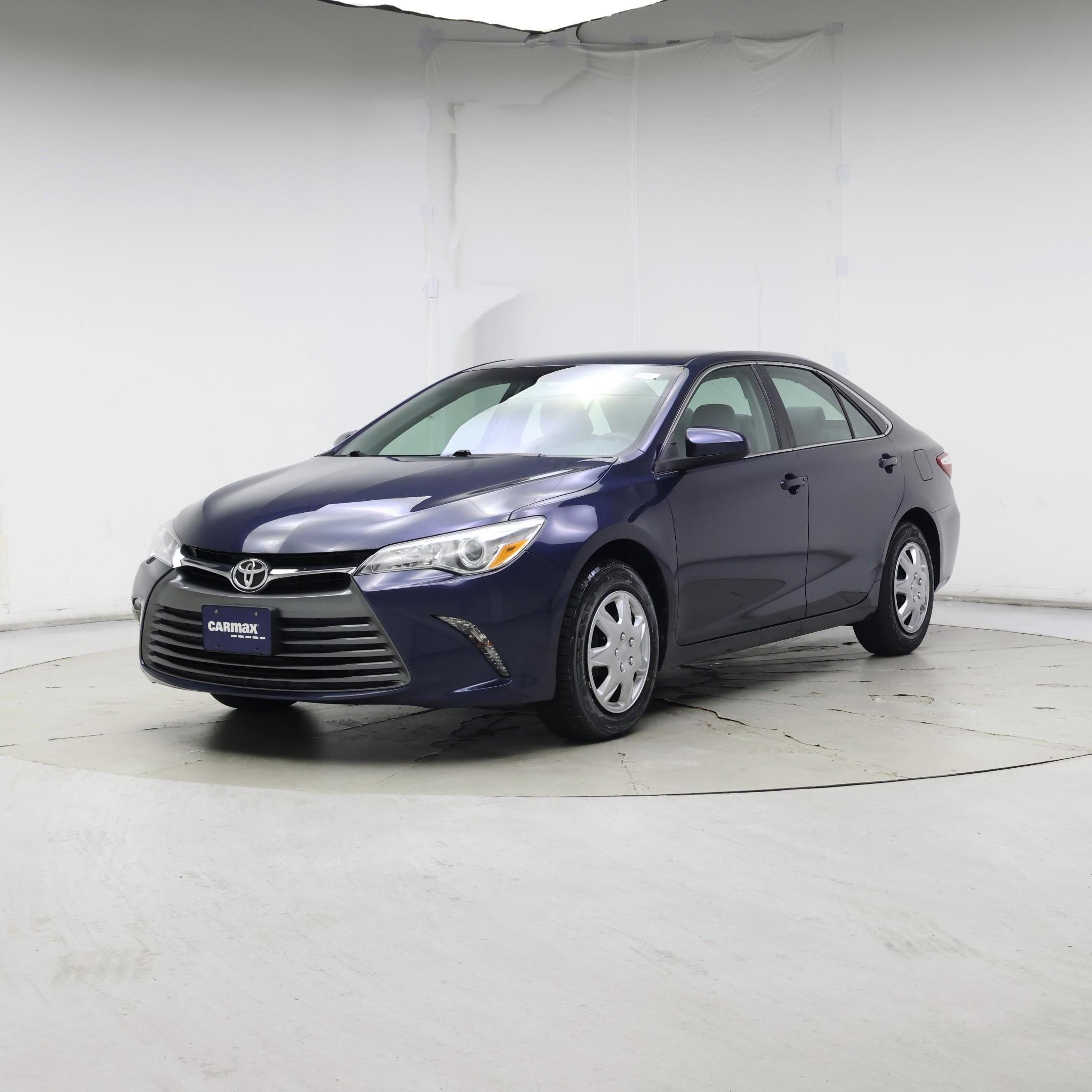 Thumbnail: 2017 Toyota Camry - 4