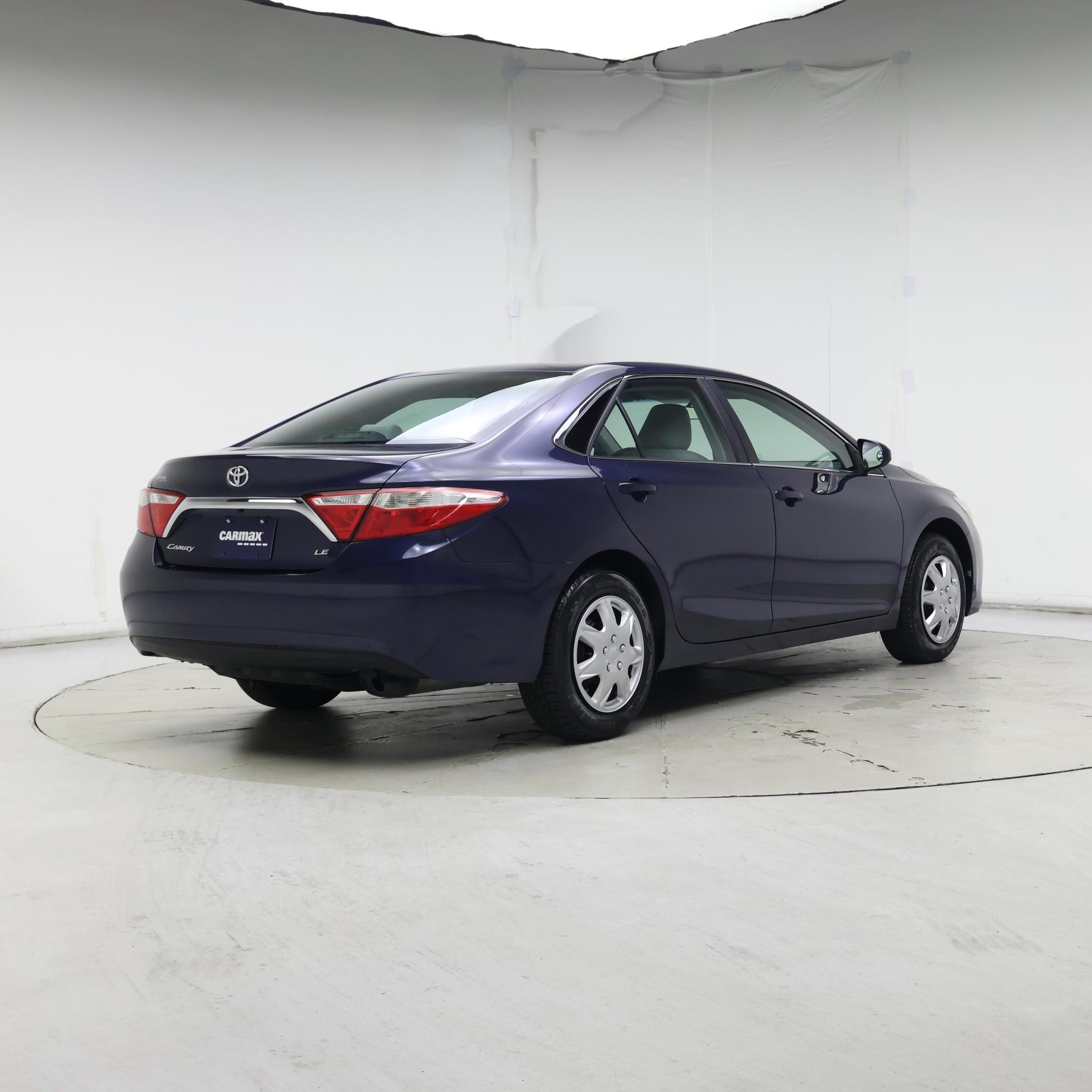 Thumbnail: 2017 Toyota Camry - 8