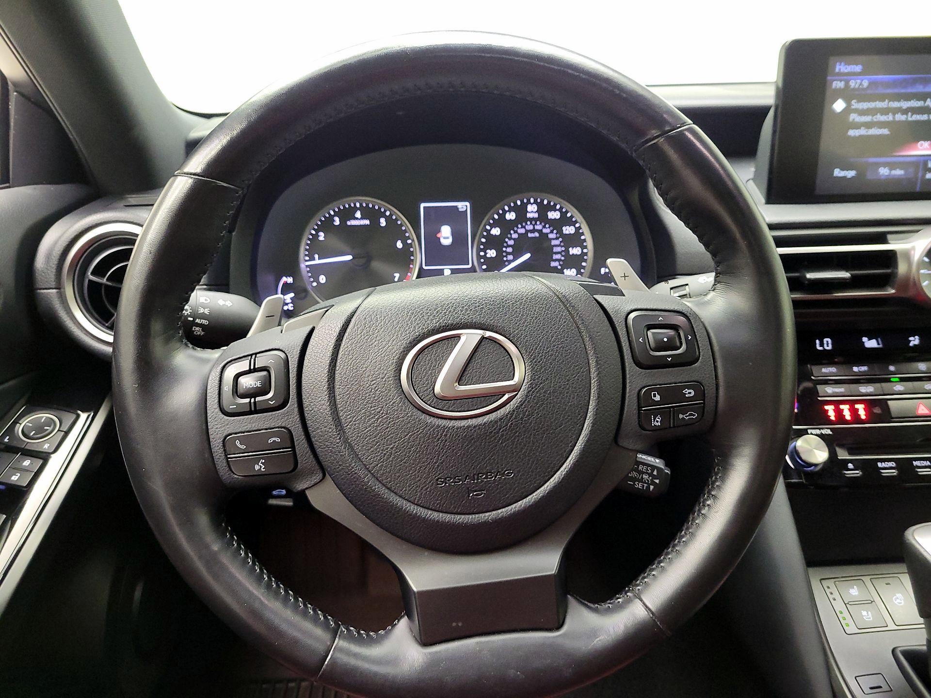 Thumbnail: 2021 Lexus IS - 10