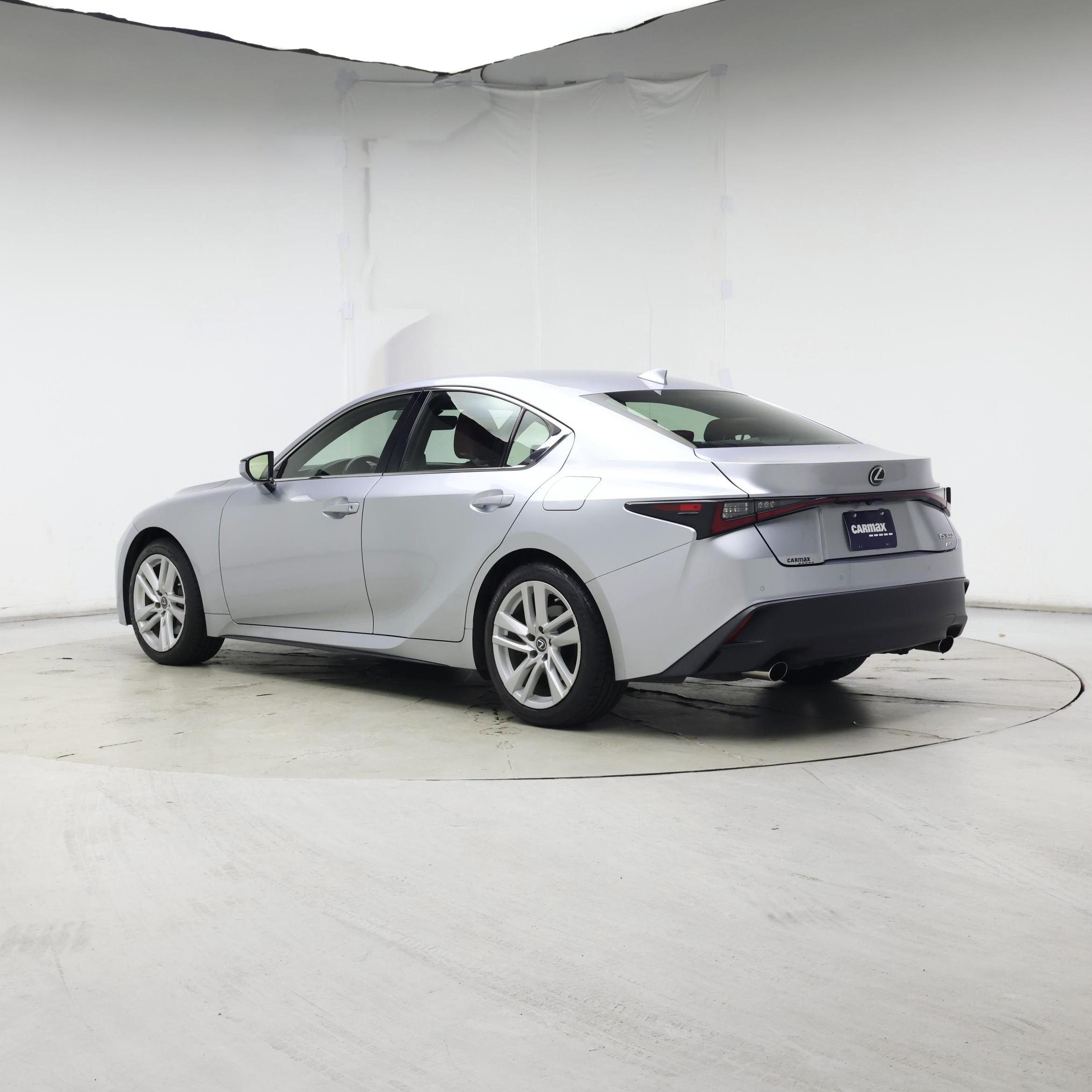 Thumbnail: 2021 Lexus IS - 2