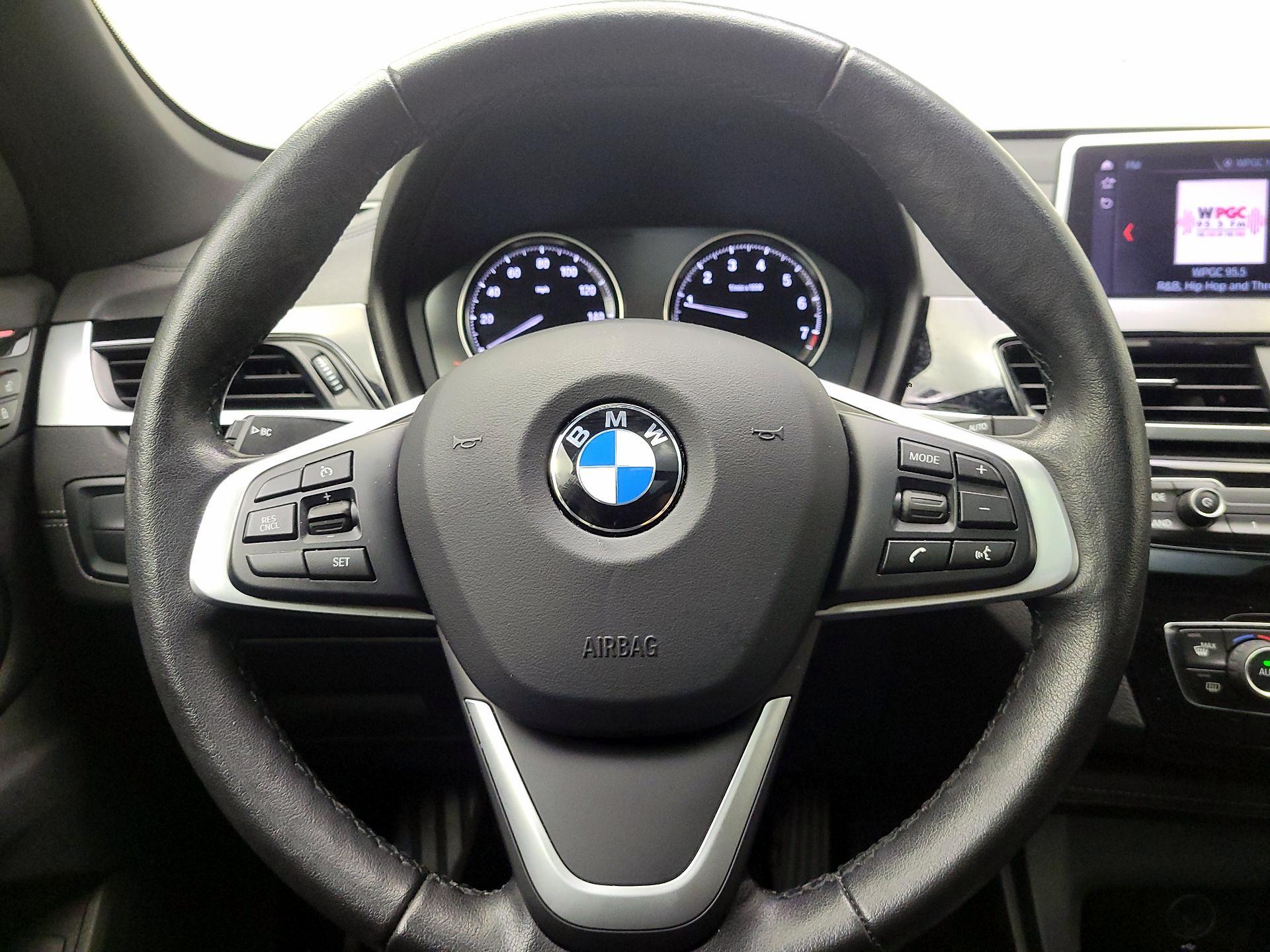Thumbnail: 2022 BMW X1 - 10