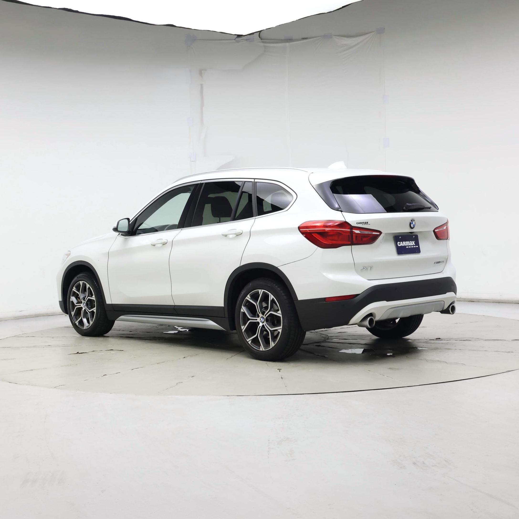 Thumbnail: 2022 BMW X1 - 2
