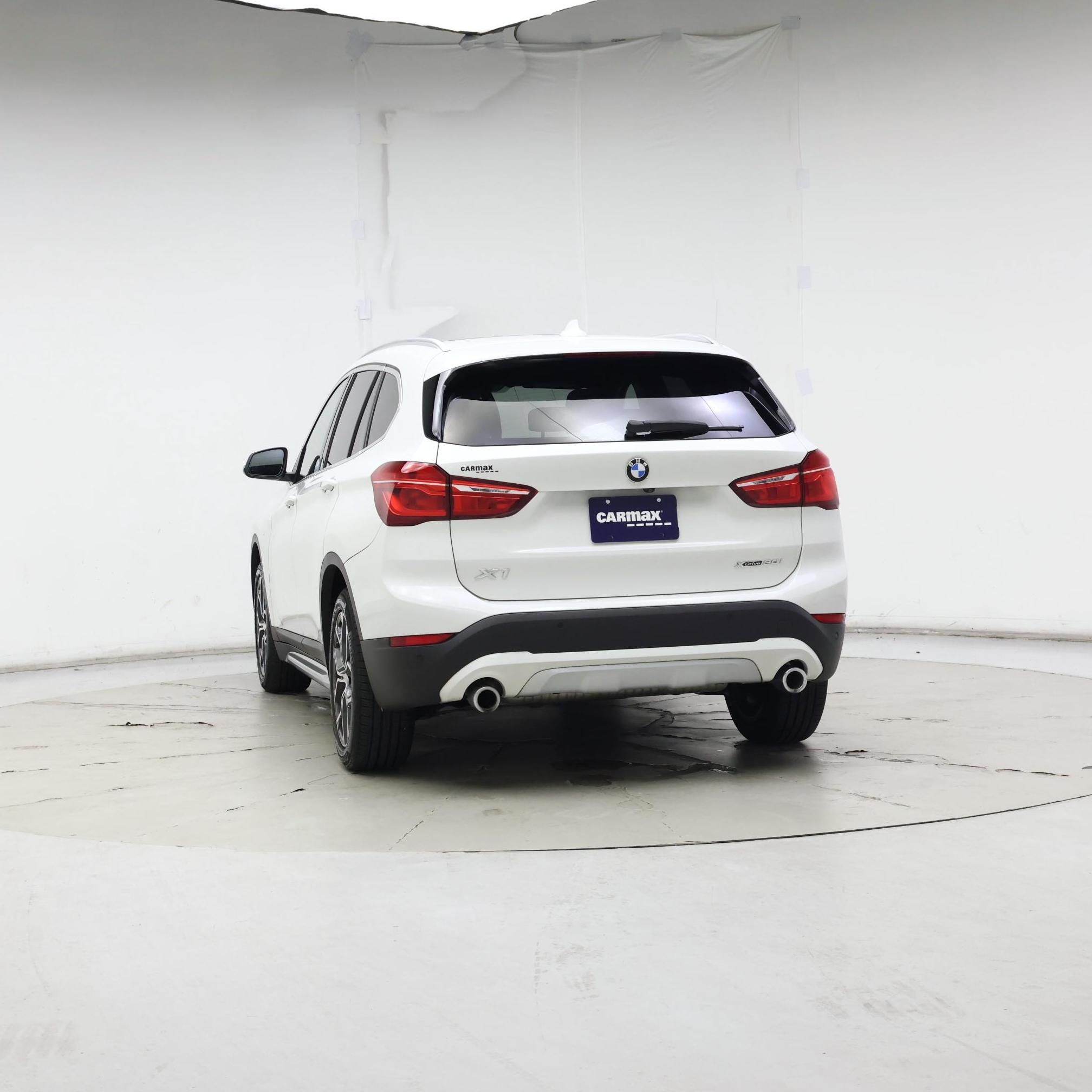 Thumbnail: 2022 BMW X1 - 6
