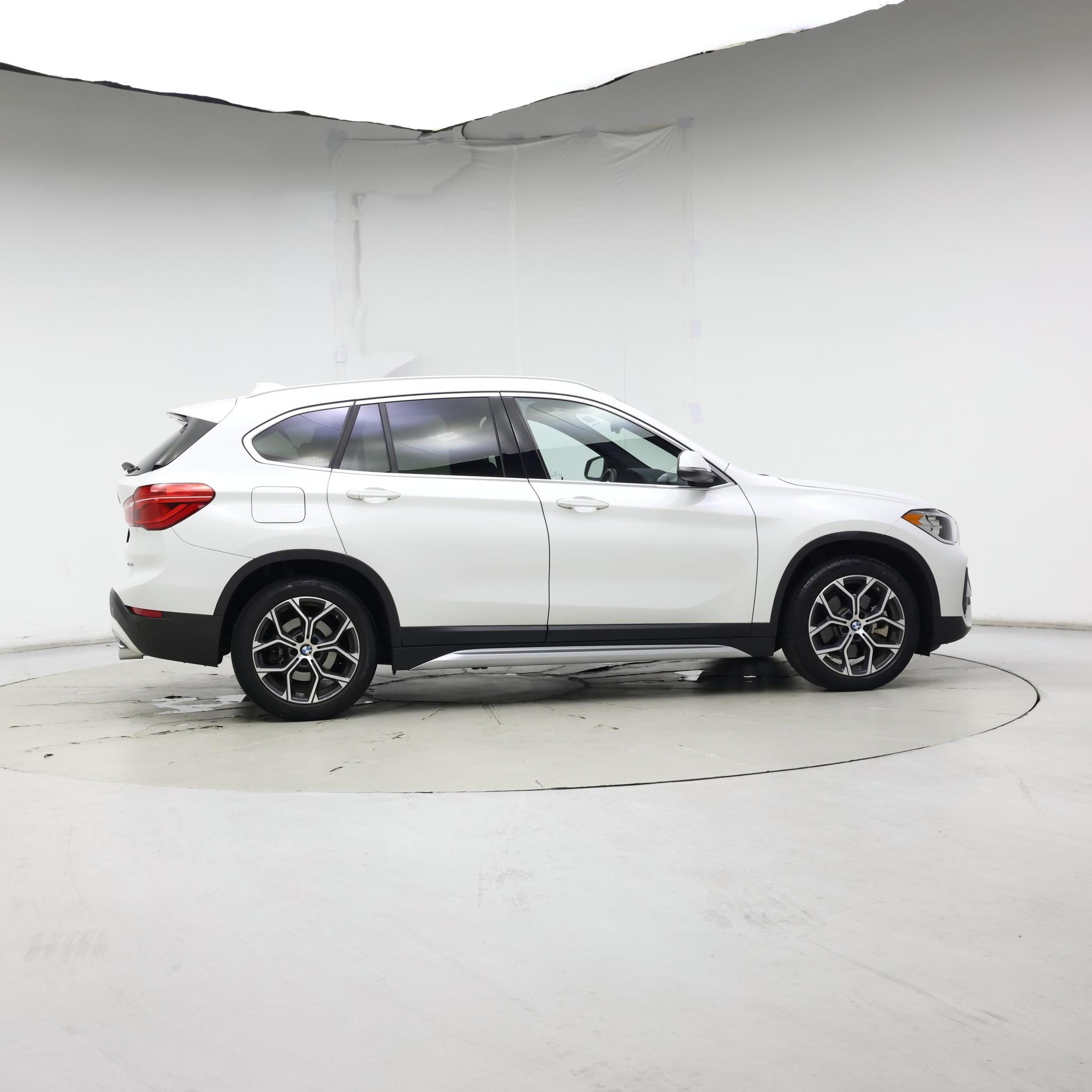 Thumbnail: 2022 BMW X1 - 7