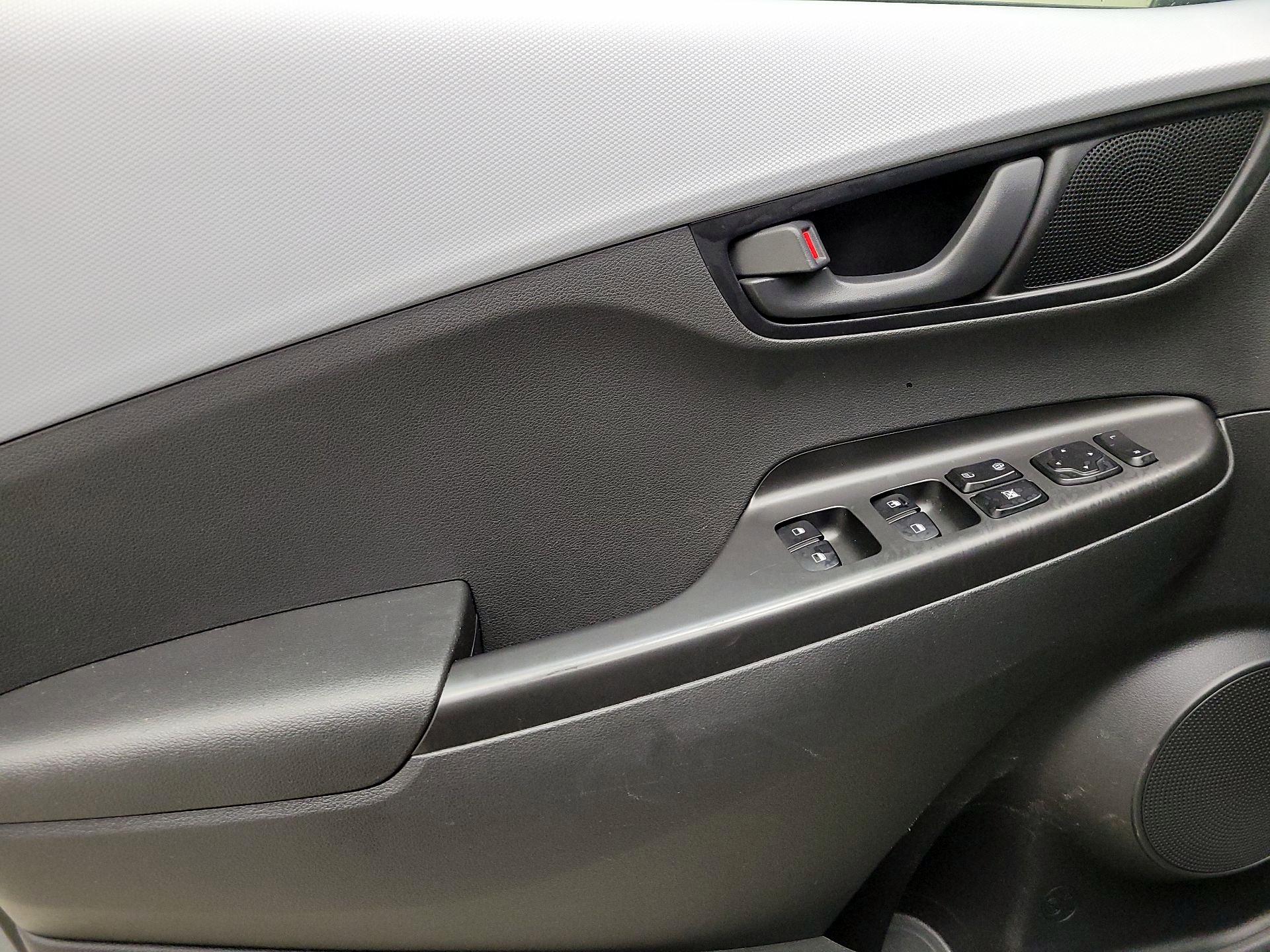 Thumbnail: 2019 Hyundai Kona - 12