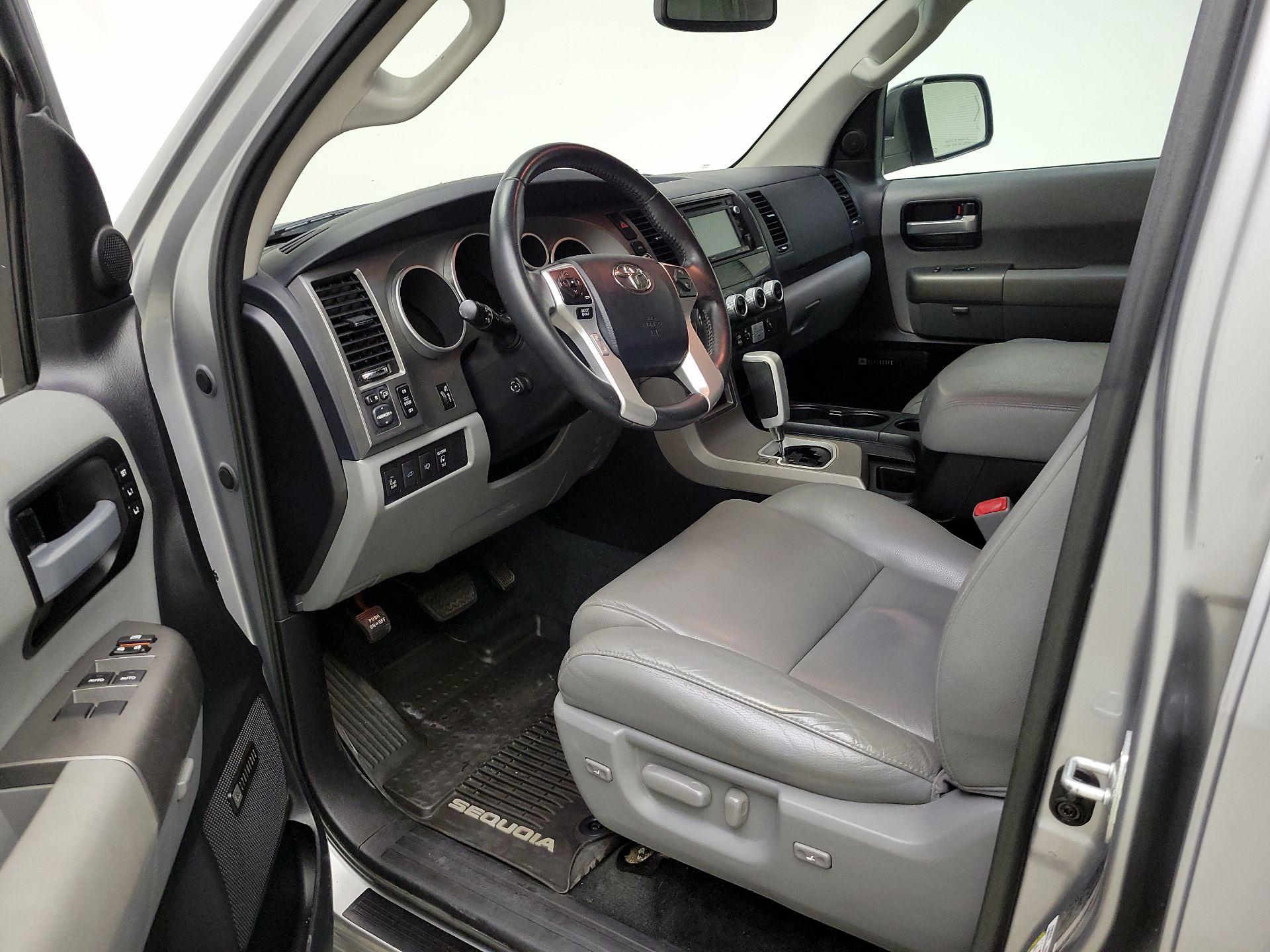 Thumbnail: 2017 Toyota Sequoia - 11