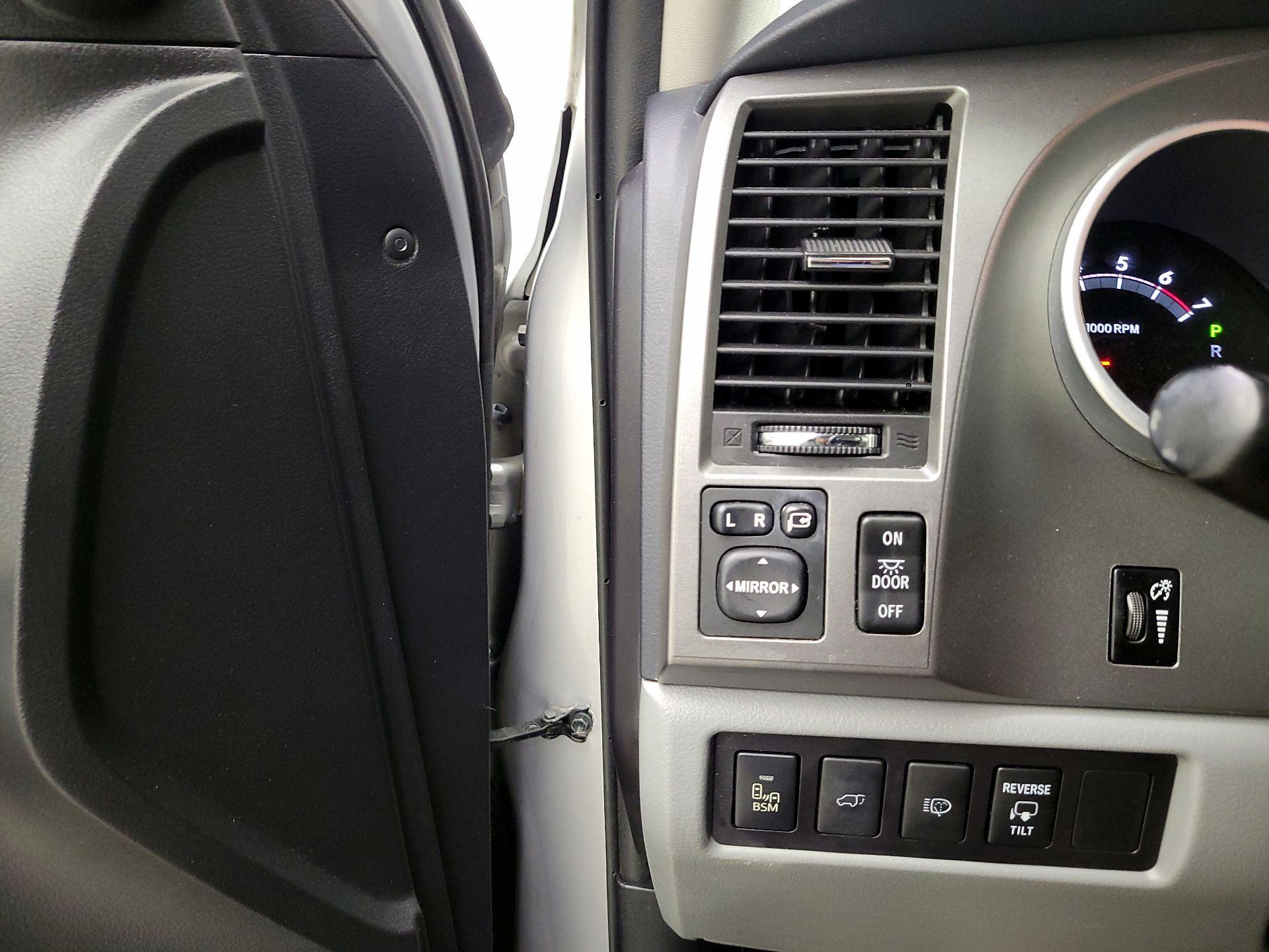 Thumbnail: 2017 Toyota Sequoia - 13