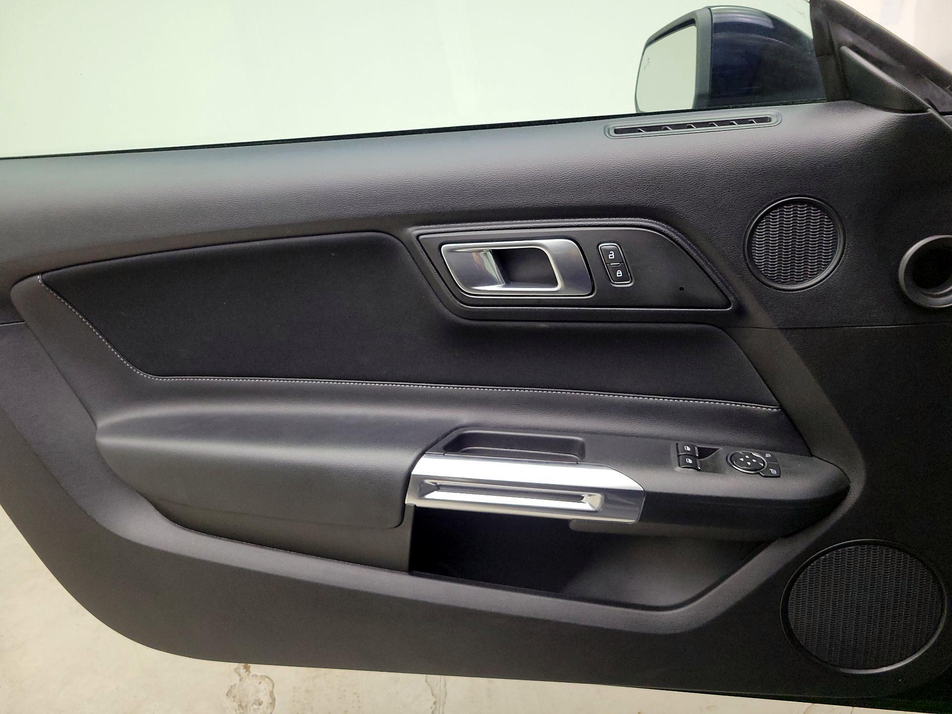 Thumbnail: 2022 Ford Mustang - 12