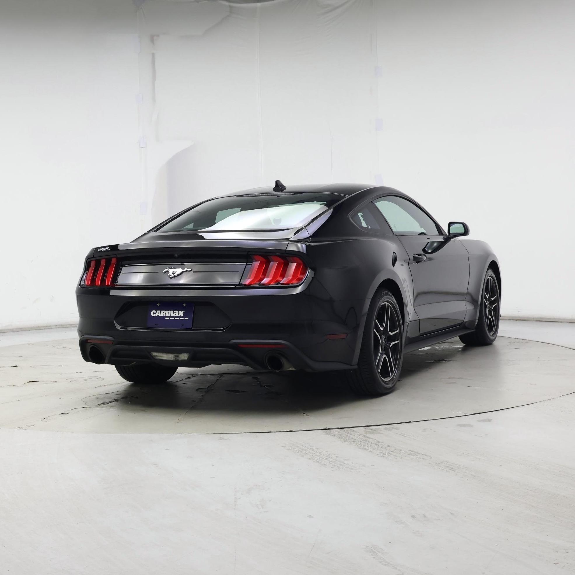 Thumbnail: 2022 Ford Mustang - 8