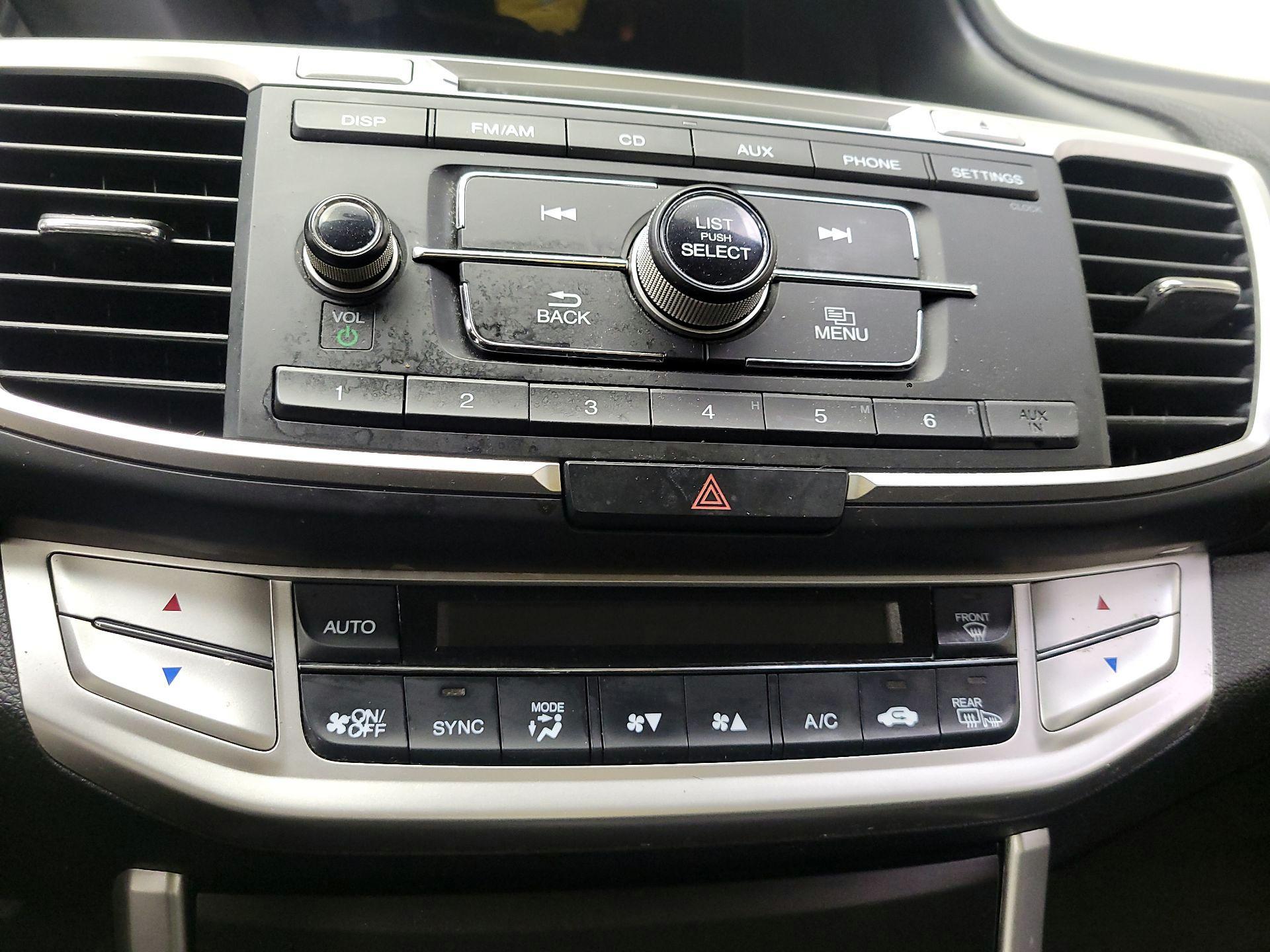Thumbnail: 2015 Honda Accord - 16